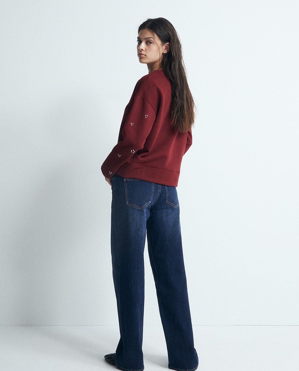 Sweatshirt com Tachas Bordeaux-4