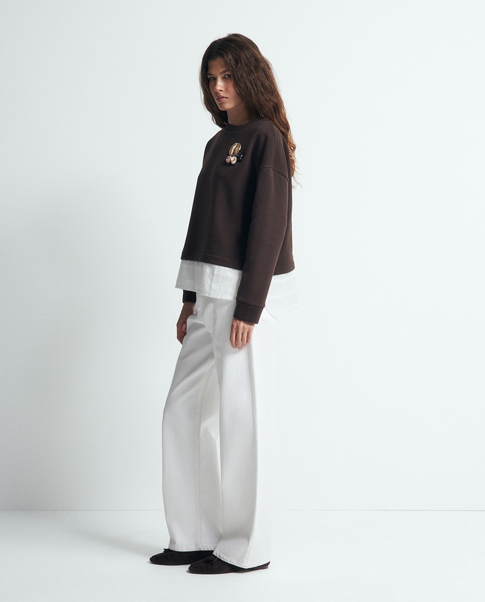 Sweatshirt com Pregadeira e Peças Chocolate-4