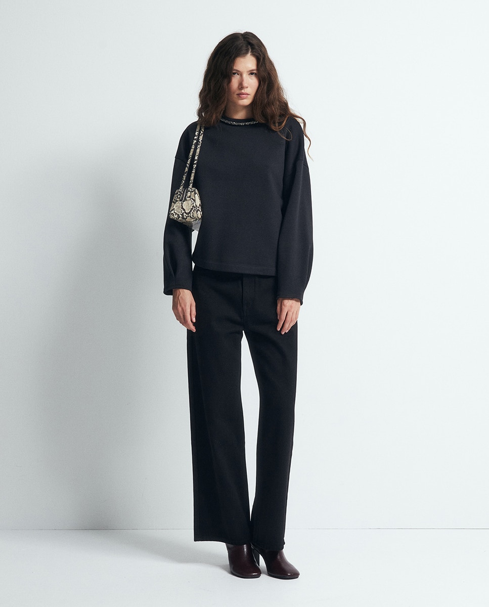 Sweatshirt com Brilhos Preto-2