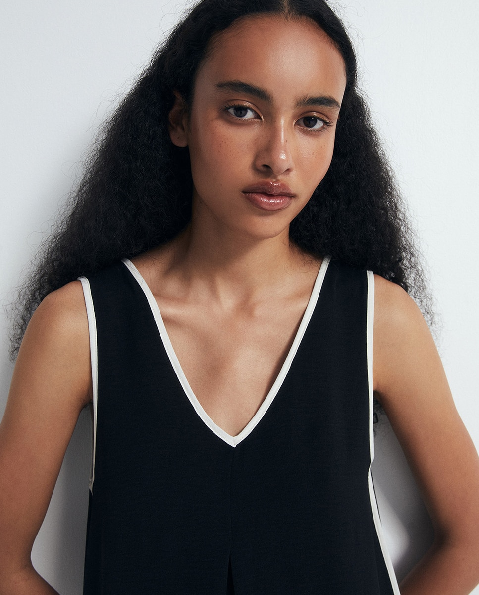 Vestido com Contrastes Preto-3