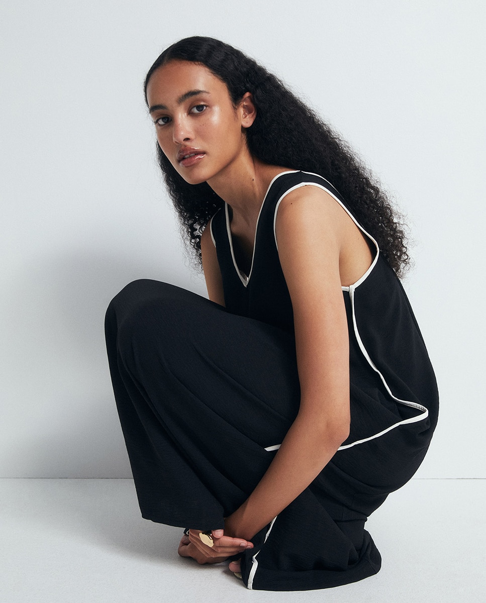 Vestido com Contrastes Preto-4