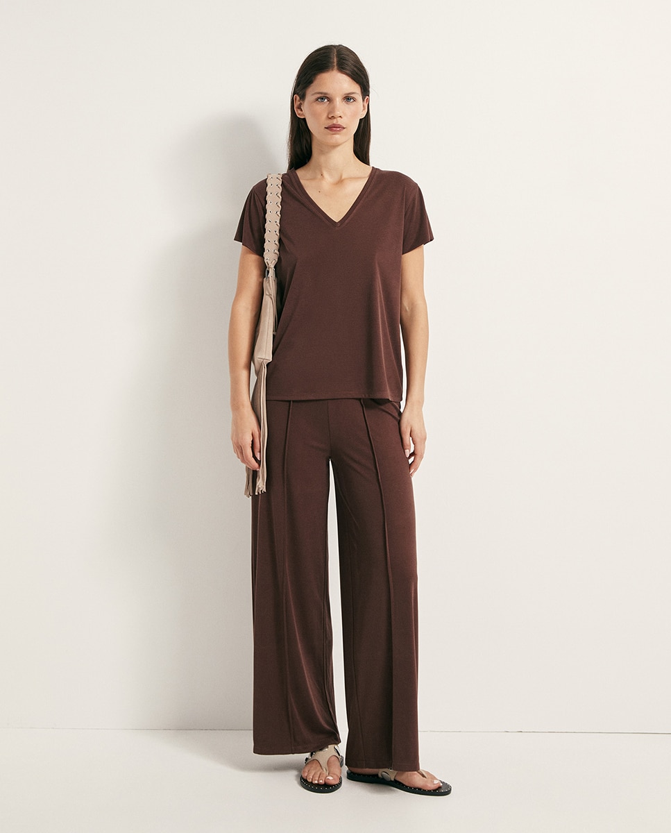 T-shirt de Decote em Bico Rib Set Castanho-2
