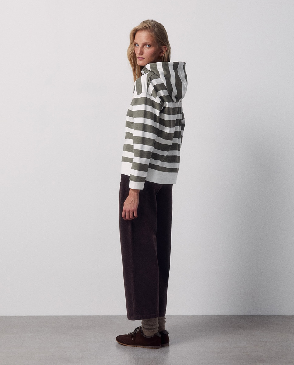 Sweatshirt às Riscas e com Capuz Verde-4