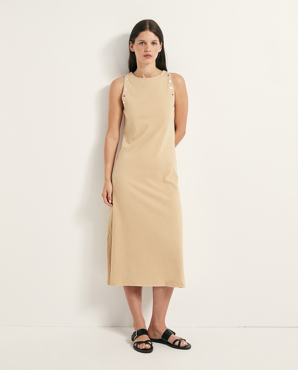 Imagem 0 de Vestido com Tachas