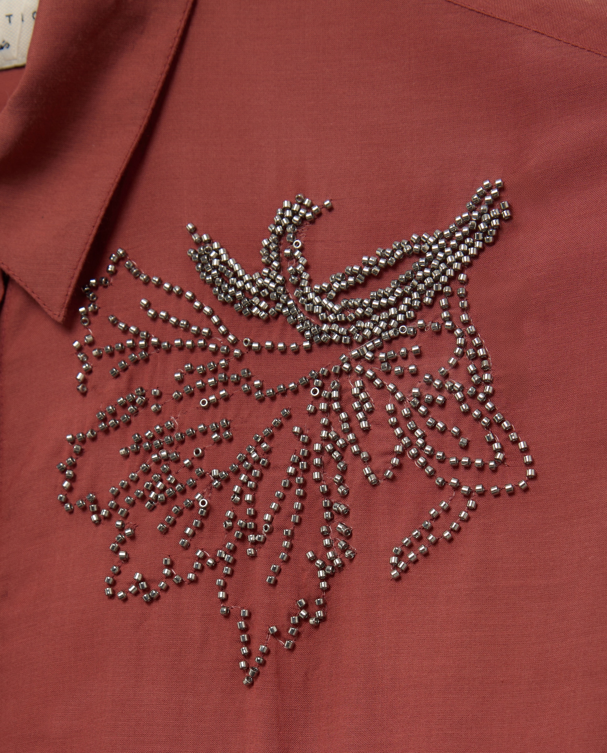 Blusa com Colarinho de Camisa e Contas 770 Terracota-5