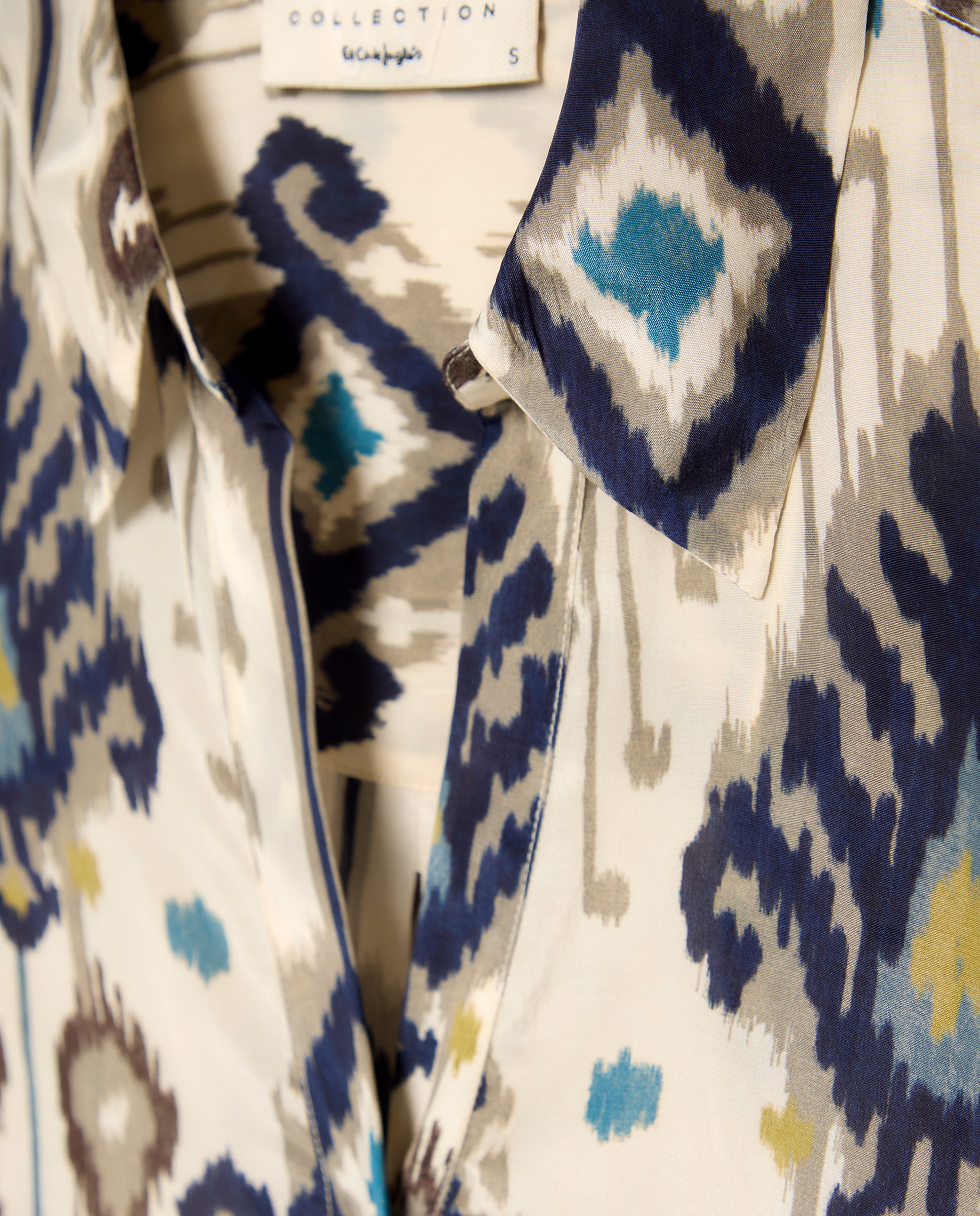 Blusa de mujer en crepé con estampado ikat - Woman El Corte Inglés - Blanco Blanco-5