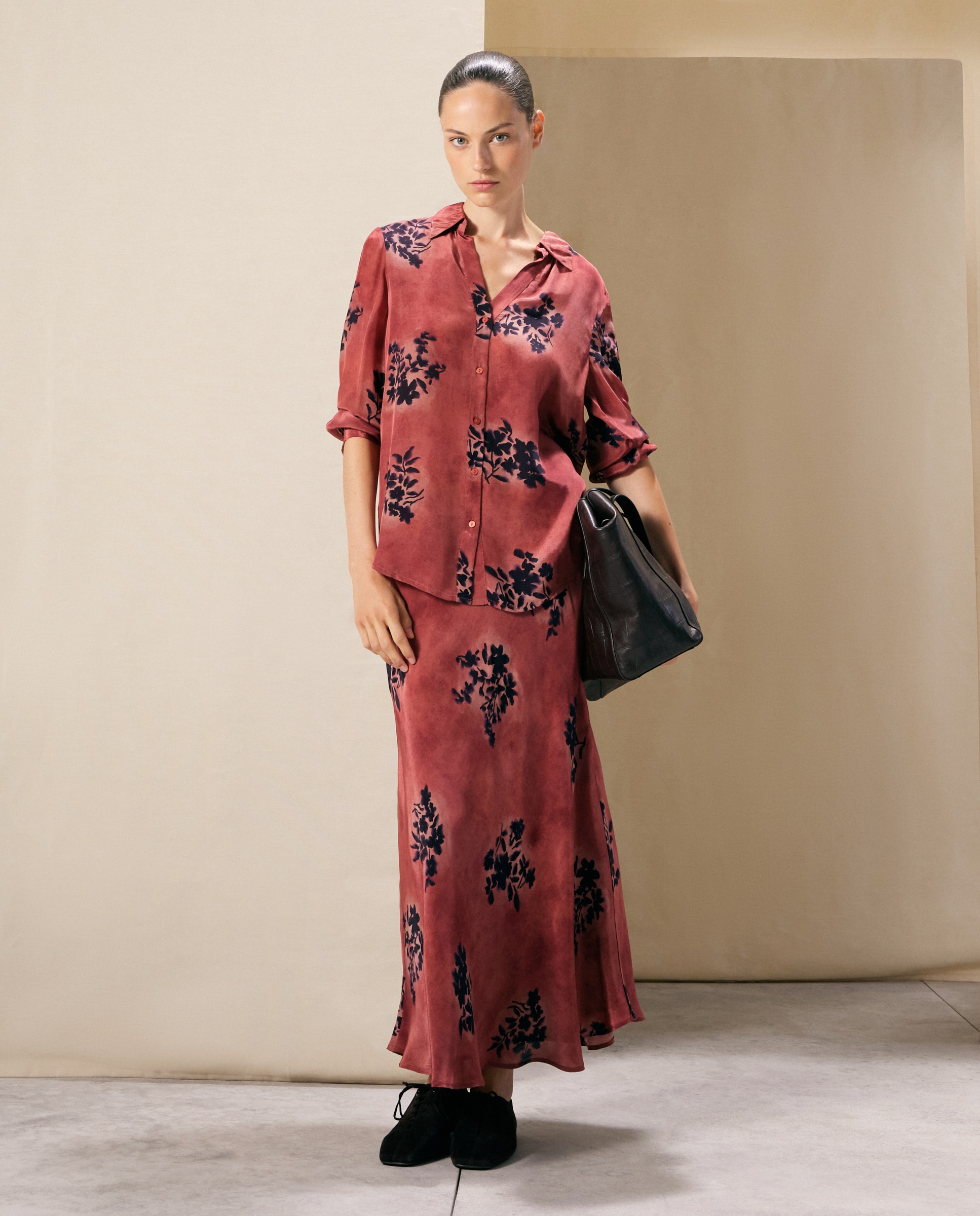 Blusa em Crepe com Bouquet Rosa-2