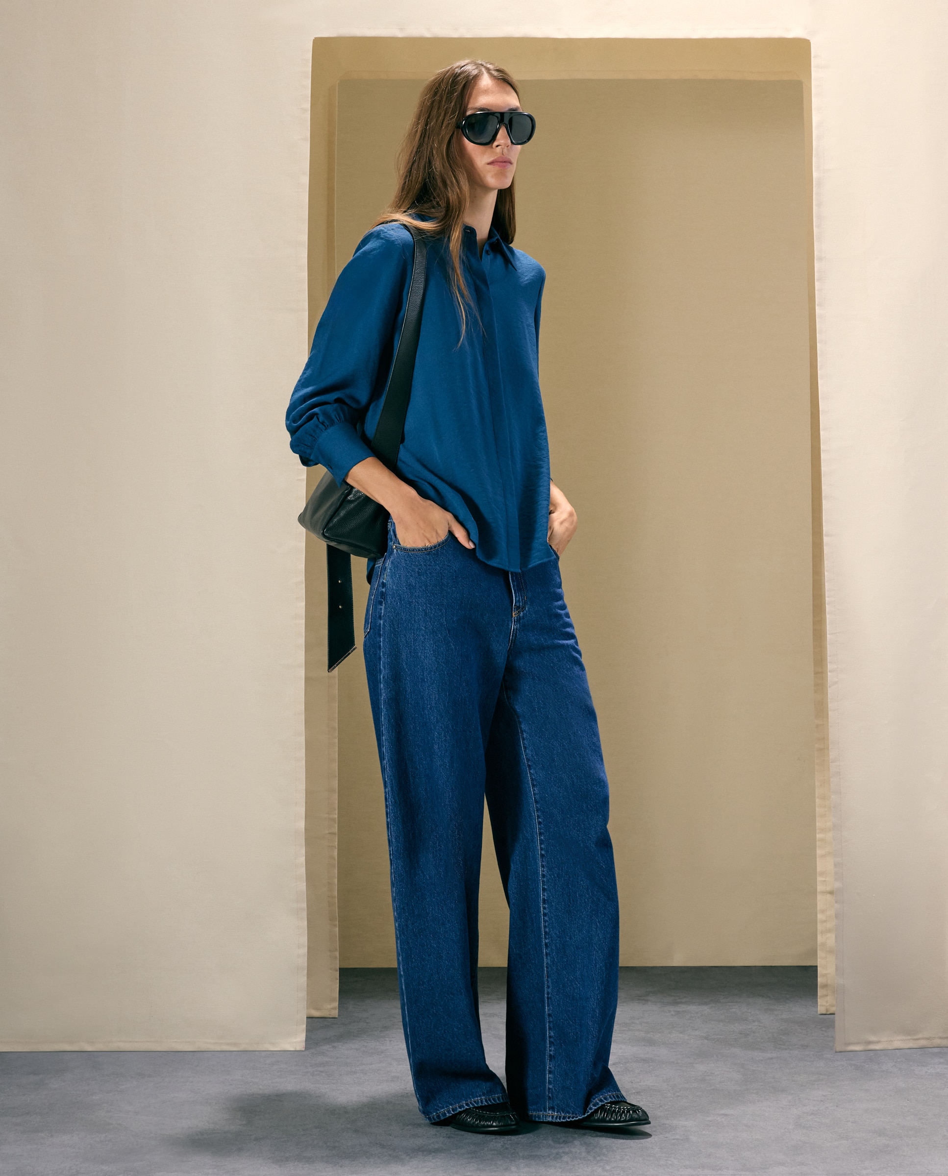 Blusa de mujer de manga larga con cuello camisero - Woman El Corte Inglés - Azul marino Azul marino-2