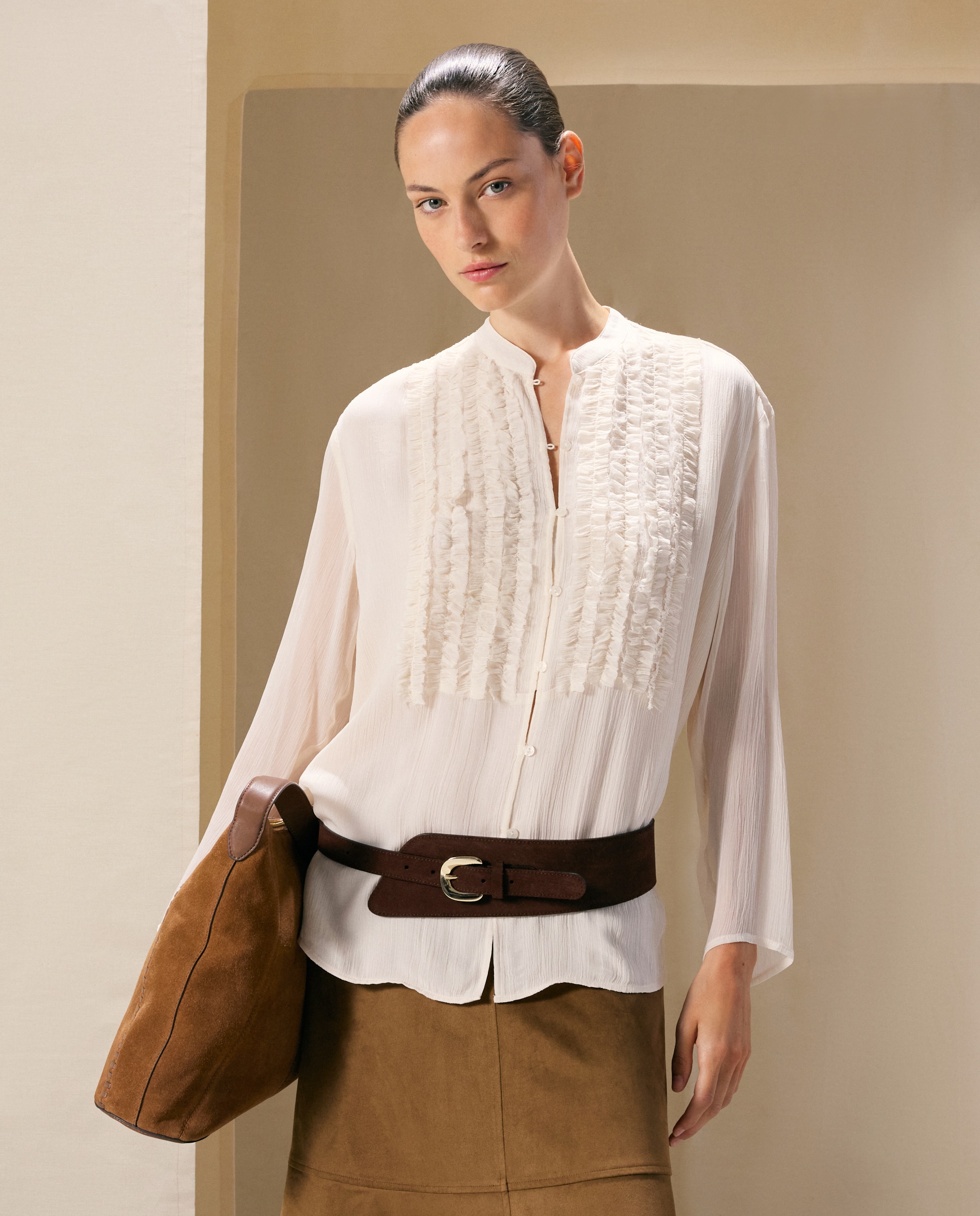 Imagem 0 de Blusa Lisa com Folhos