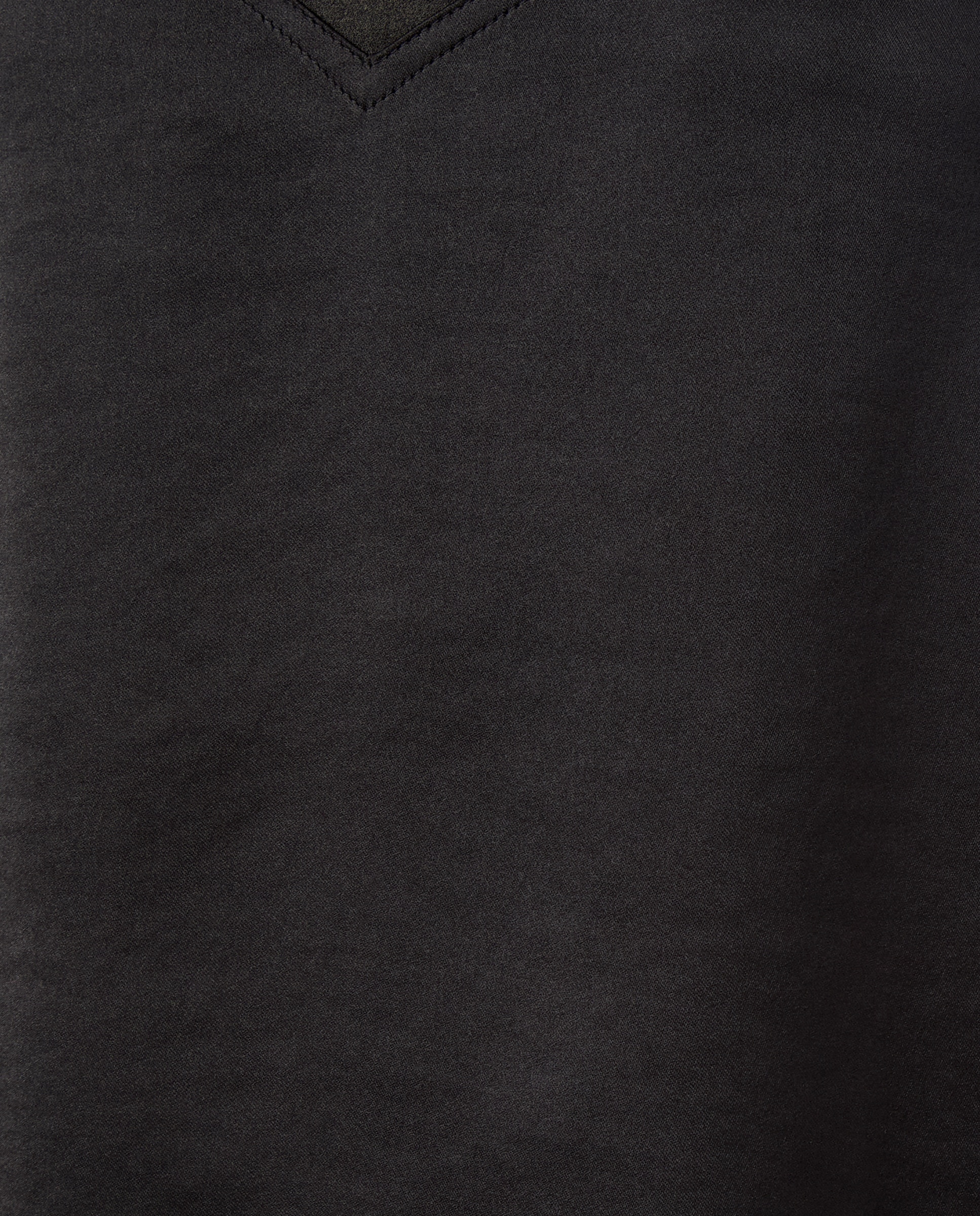 Blusa Rendilhada Acetinada Preto-5