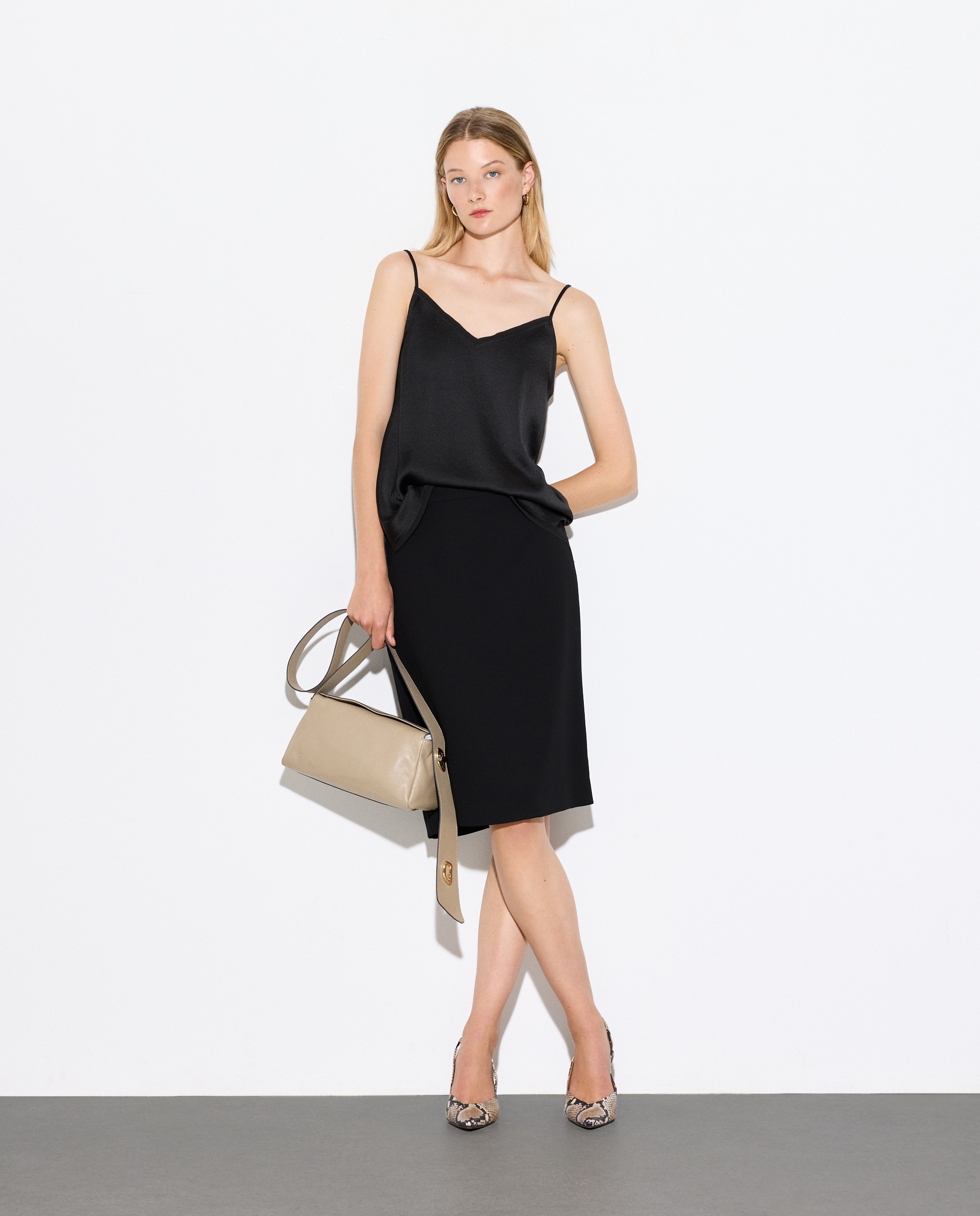 Falda corta recta básica - Woman El Corte Inglés - Negro Negro-1