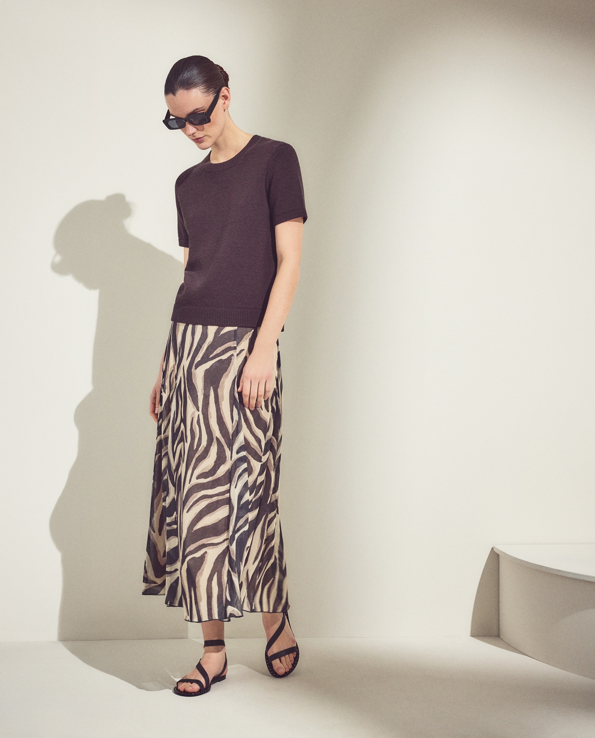 Falda print con quillas de georgette - Woman El Corte Inglés - Negro Negro-1