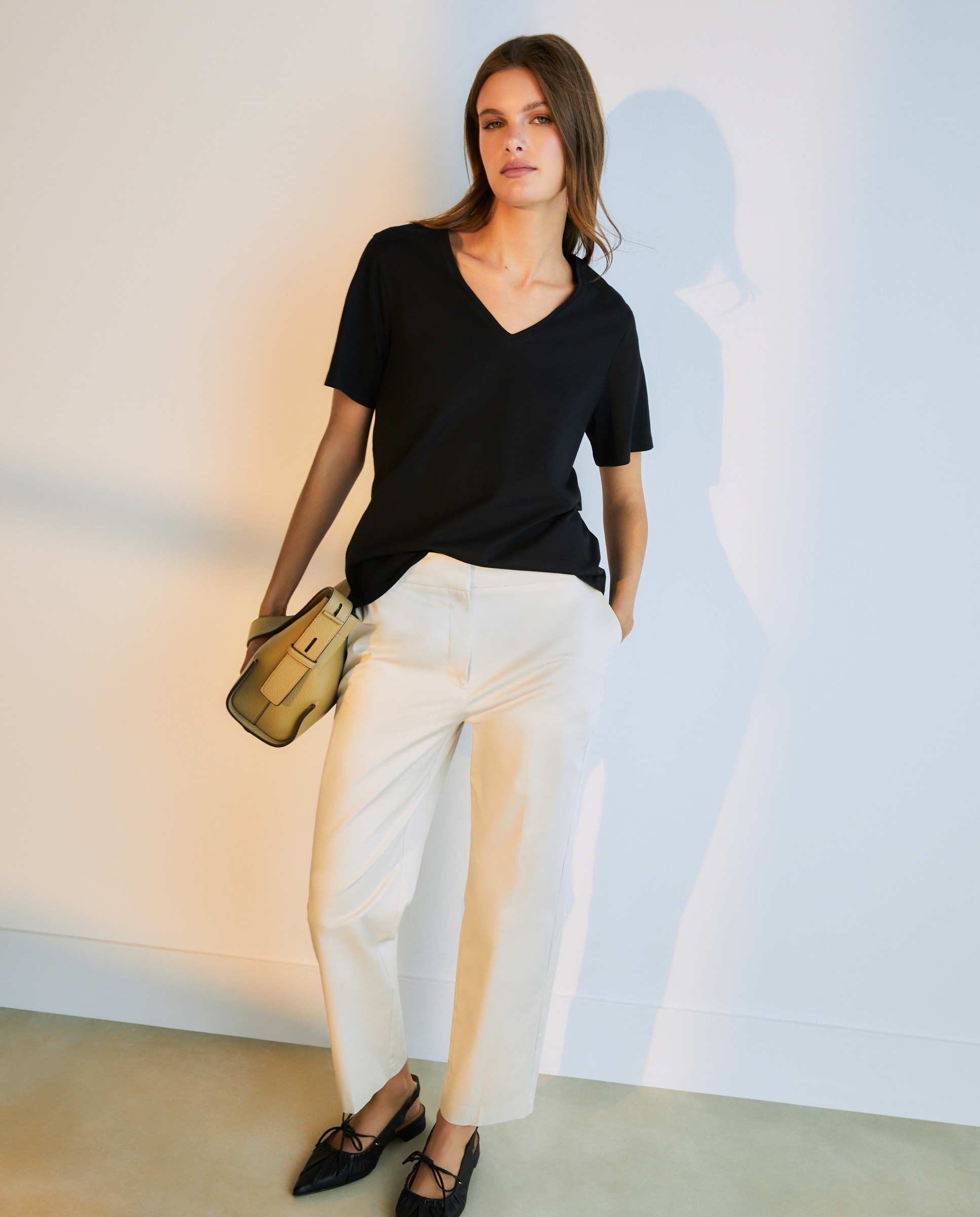 T-shirt básica de mulher com manga curta Preto-1