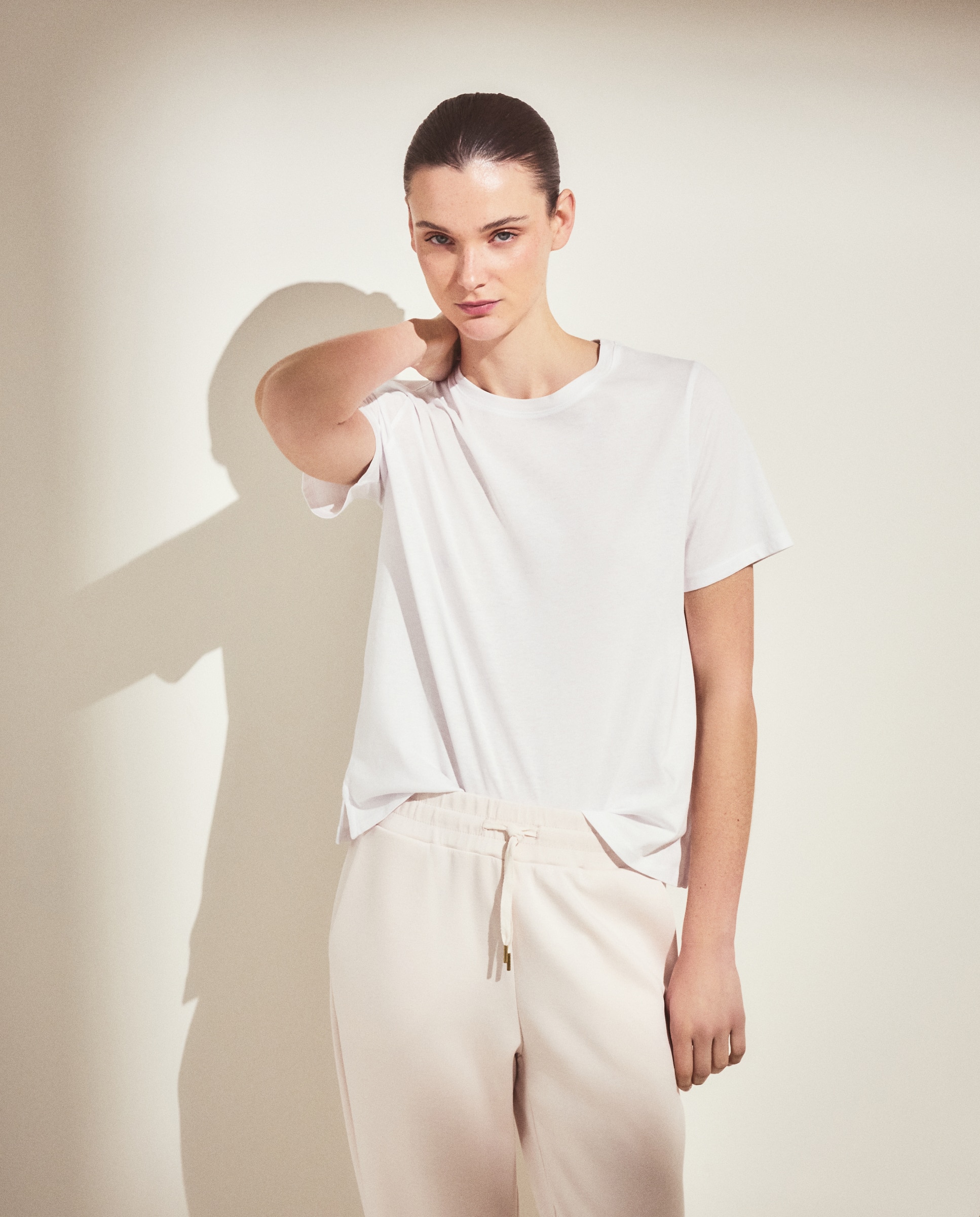 Imagen 1 de Camiseta de mujer con manga corta y cuello caja - Woman El Corte Inglés - Blanco Blanco