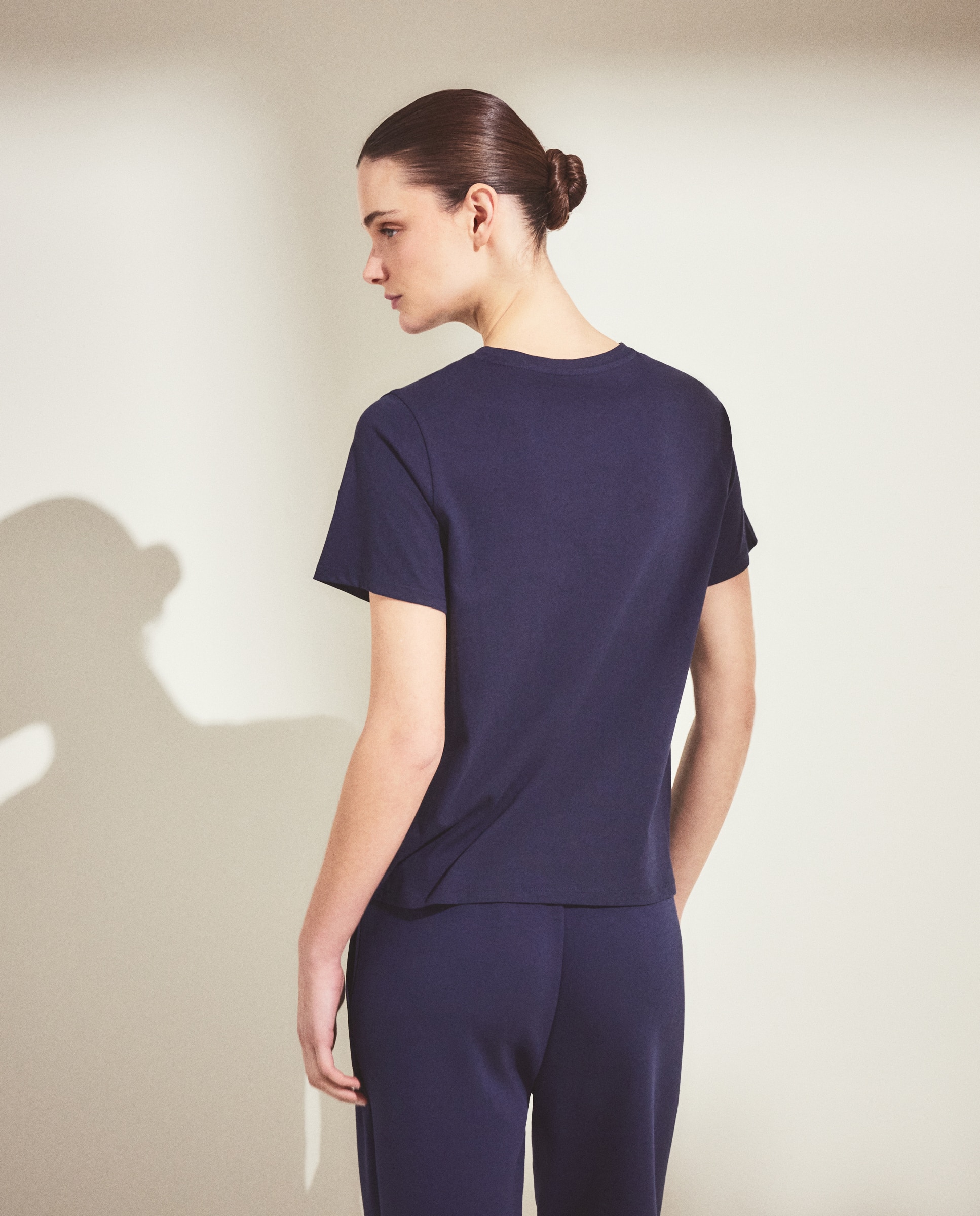 Imagen 3 de Camiseta de mujer con manga corta y cuello caja - Woman El Corte Inglés - Azul marino Azul marino