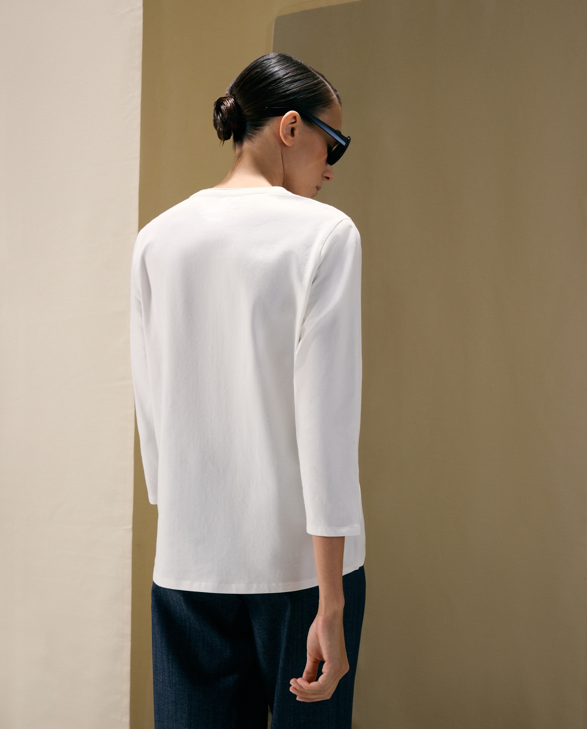 Imagen 3 de Camiseta de mujer con manga larga y cuello panadero - Woman El Corte Inglés - 120 Crudo 120 Crudo
