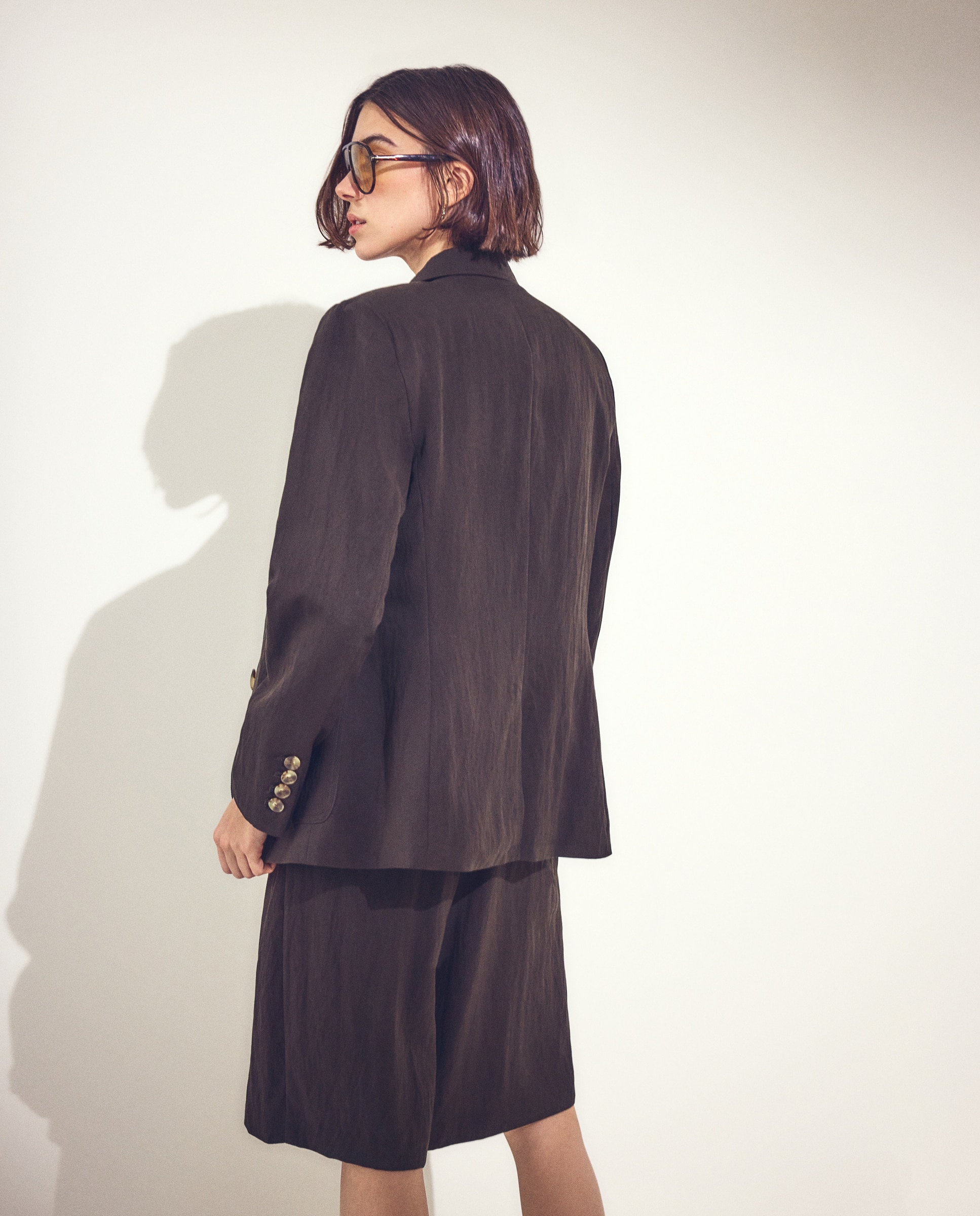 Blazer de mujer lisa de crinkle - Woman El Corte Inglés - Chocolate Chocolate-2