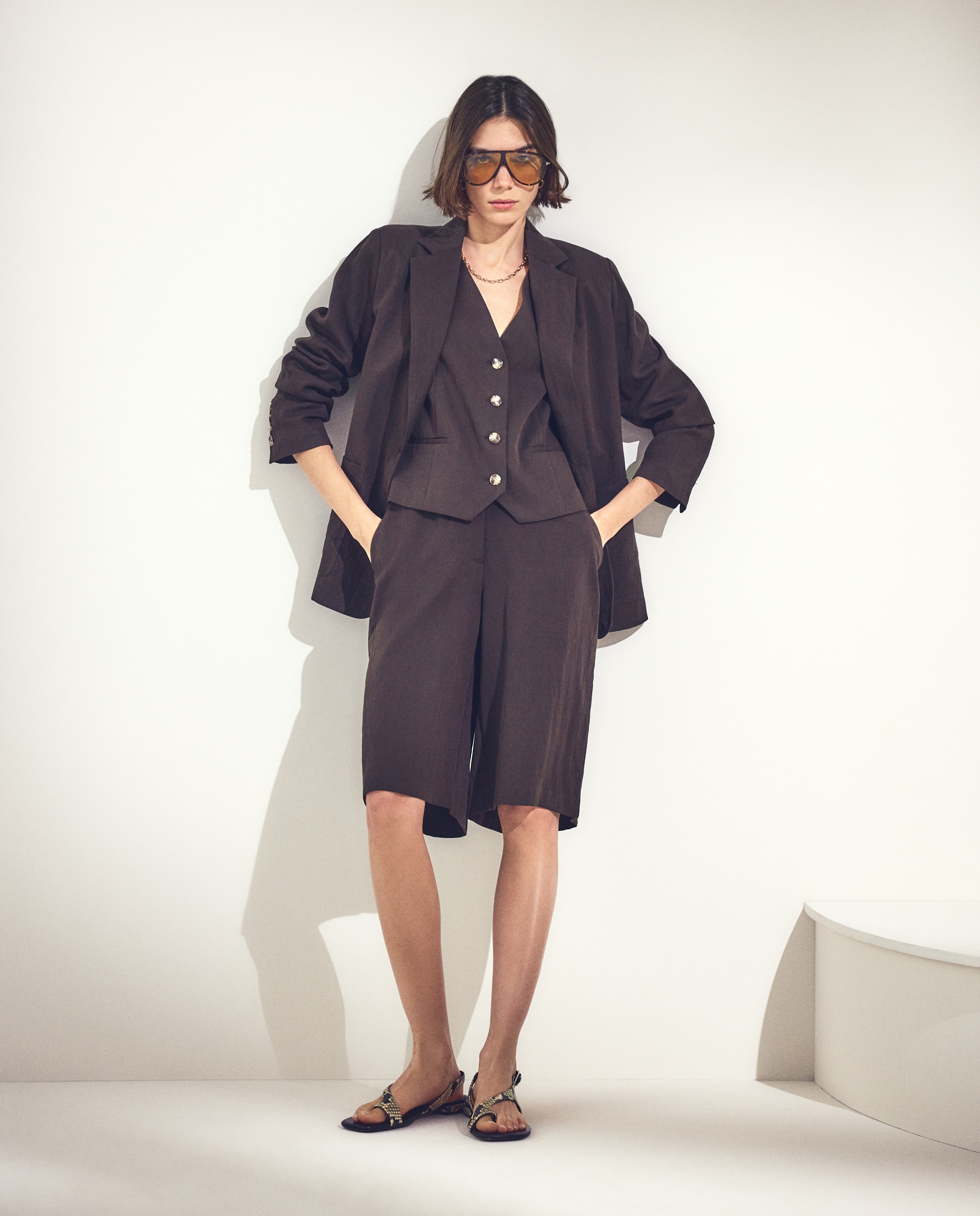Blazer de mujer lisa de crinkle - Woman El Corte Inglés - Chocolate Chocolate-3