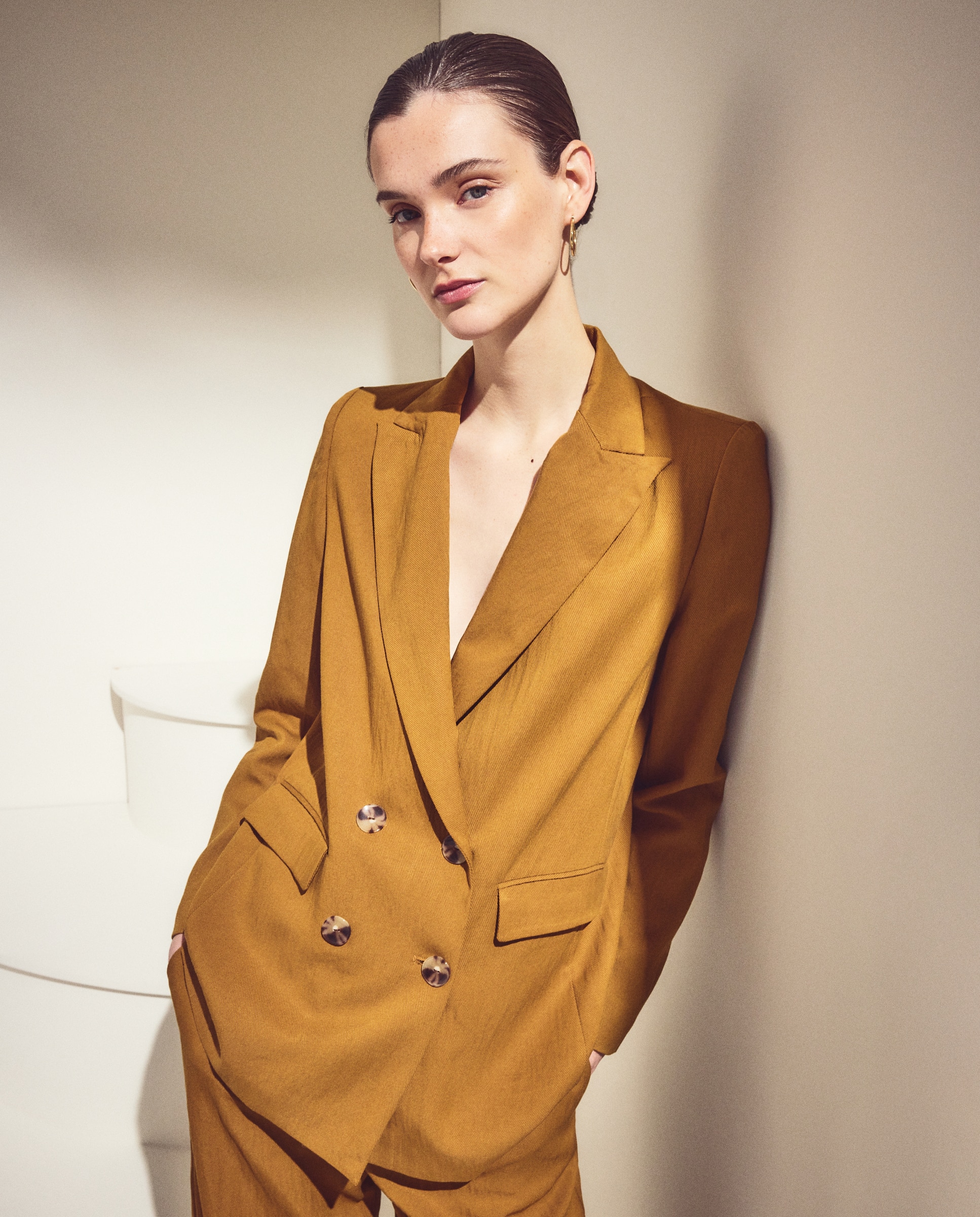 Imagem 0 de Blazer Liso de Crinkle Cruzado