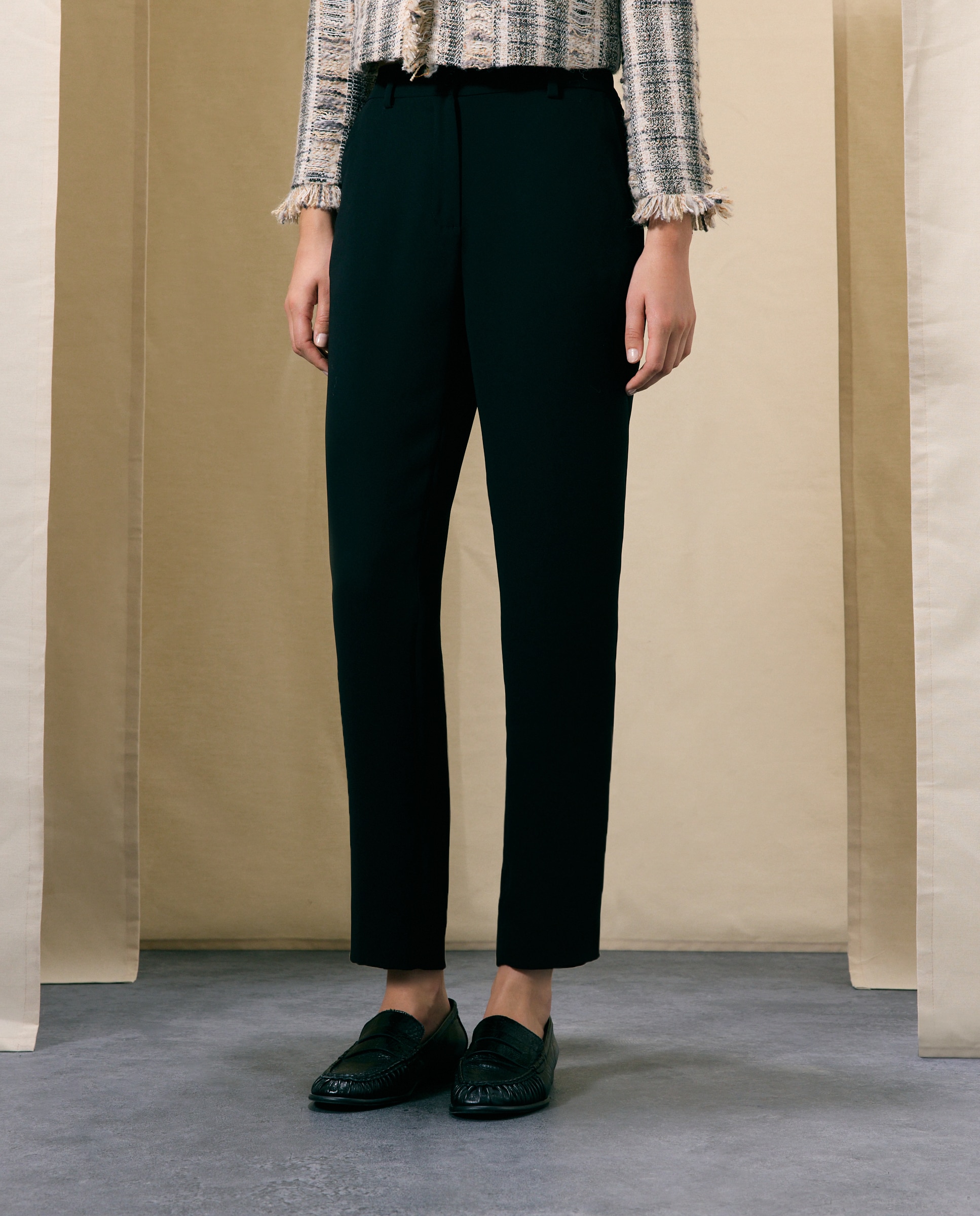Pantalón semipitillo bolsillos - Woman El Corte Inglés - Negro Negro-2