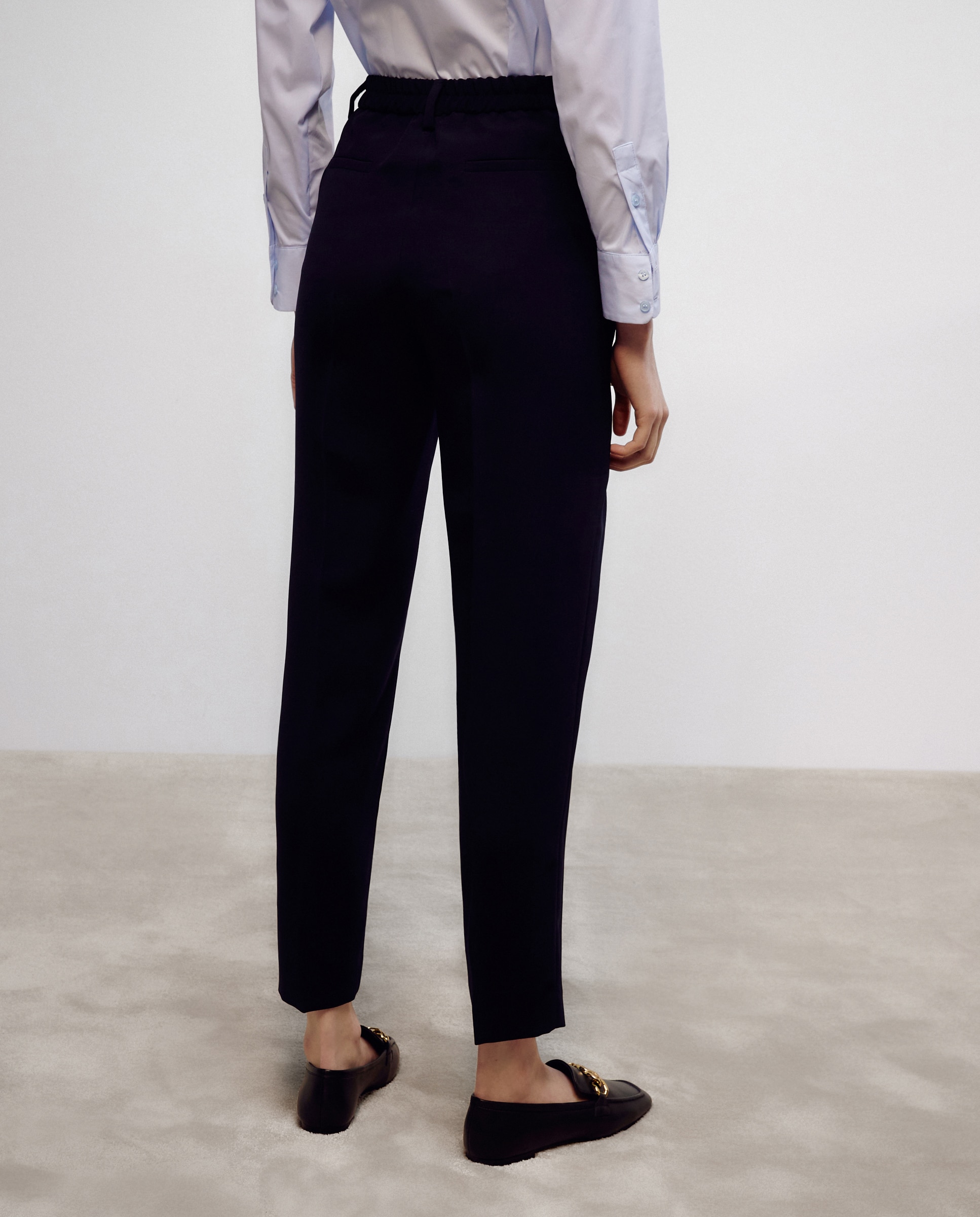 Calças semi skinny com bolsos Azul-marinho-7