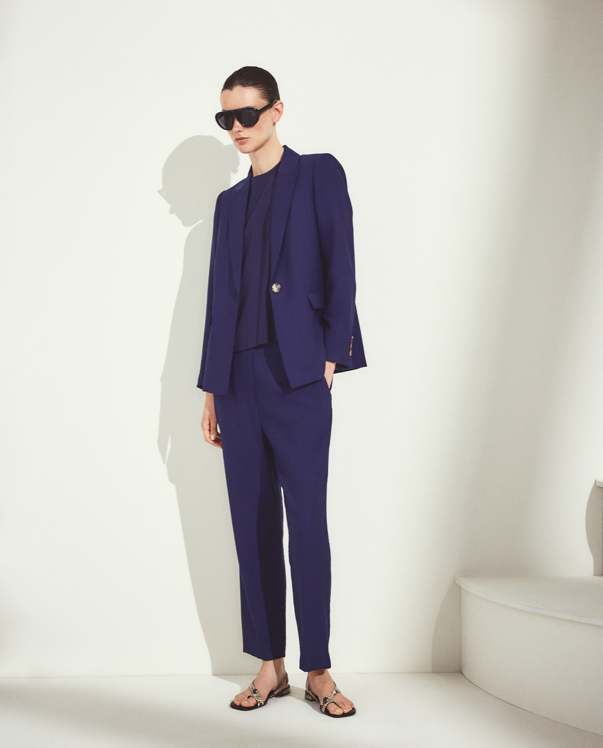 Pantalón de mujer semipitillo crinkle - Woman El Corte Inglés - Azul marino Azul marino-1