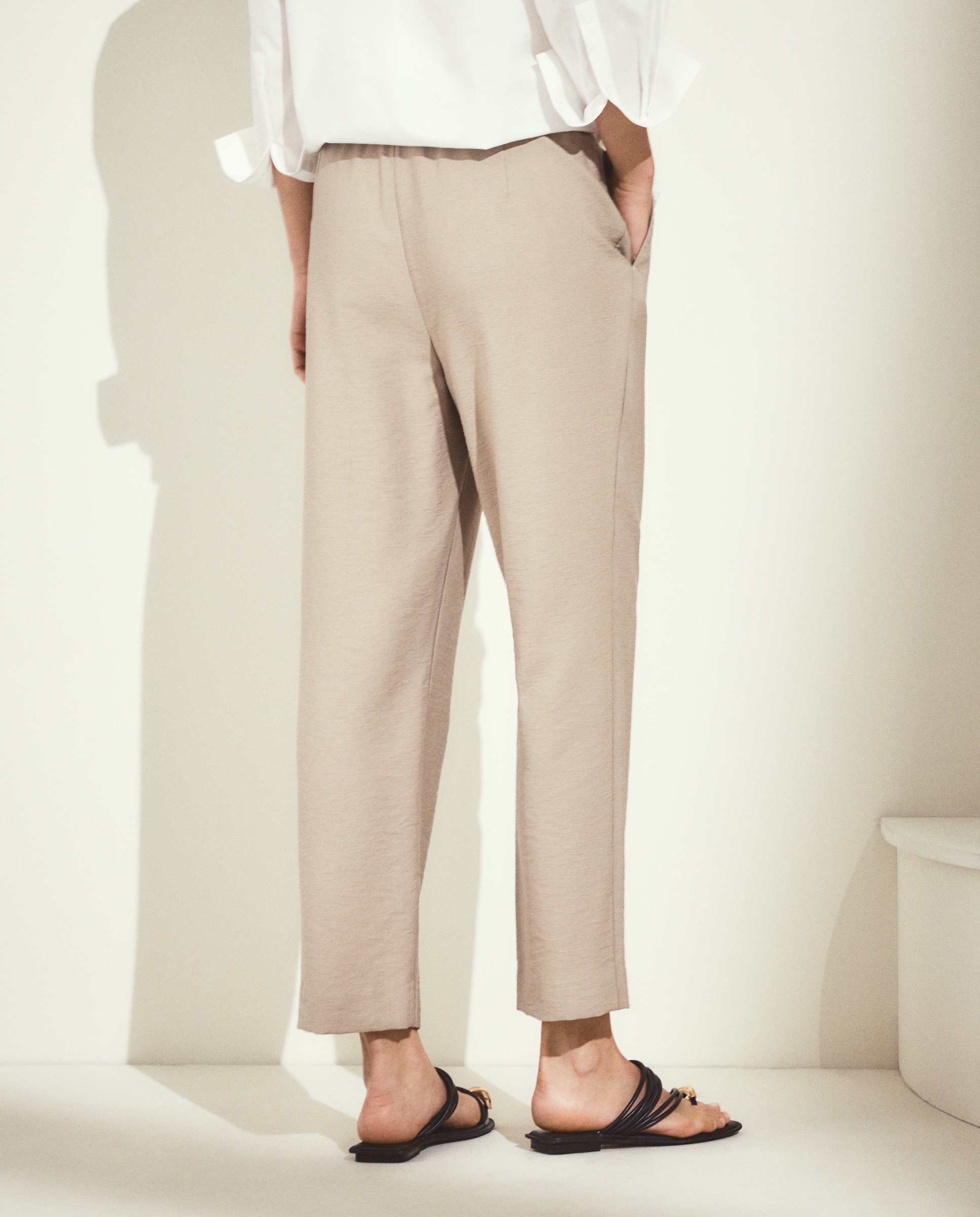 Pantalón de mujer semipitillo crinkle - Woman El Corte Inglés - 850 Piedra 850 Piedra-3