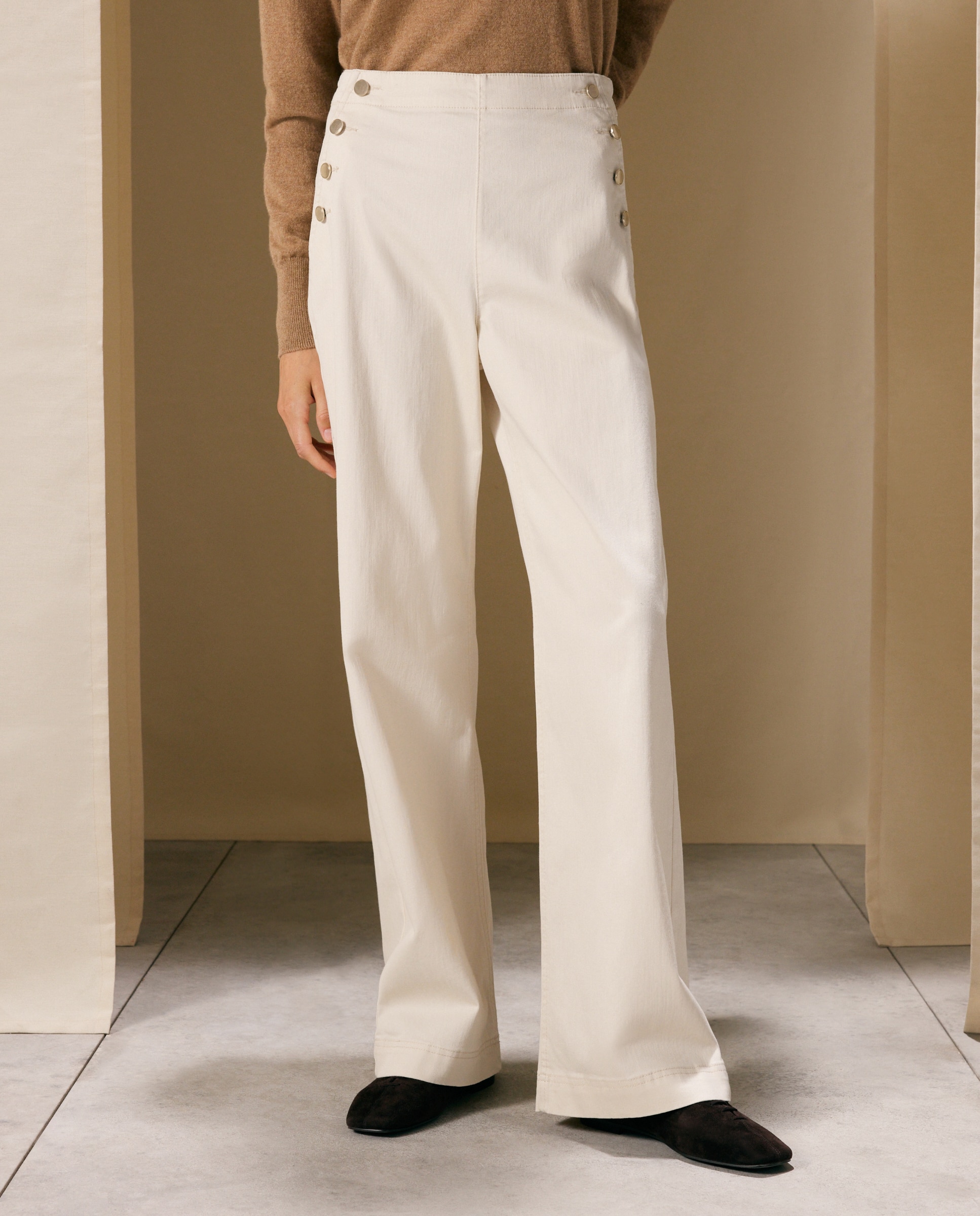 Pantalón de mujer con botones - Woman El Corte Inglés - 120 Crudo 120 Crudo-2