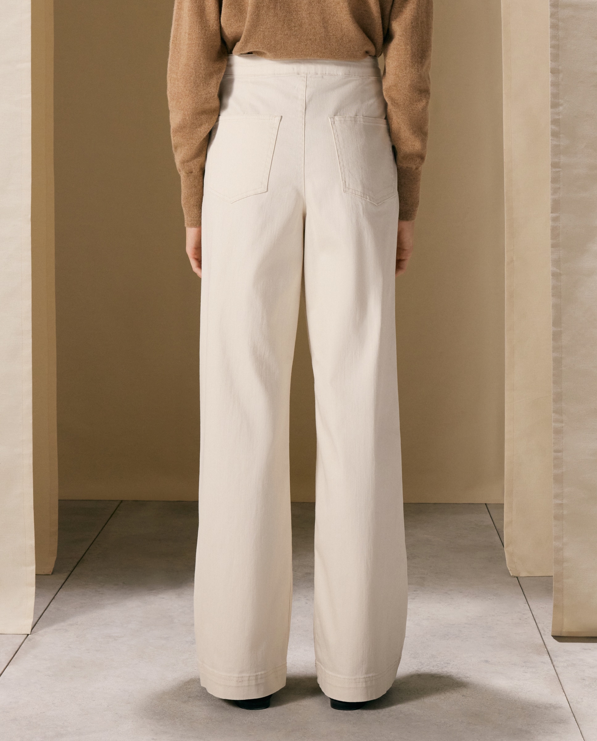 Pantalón de mujer con botones - Woman El Corte Inglés - 120 Crudo 120 Crudo-3