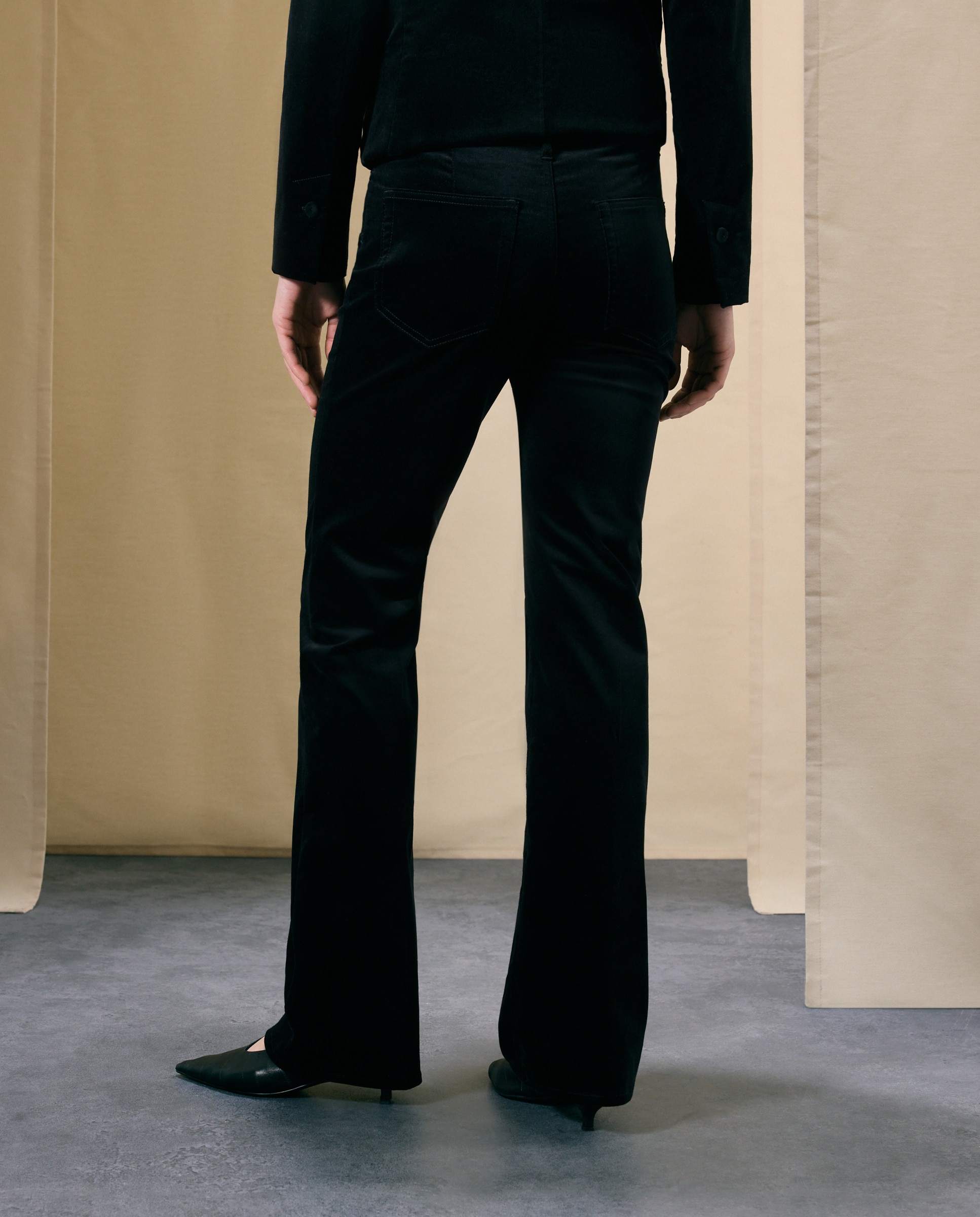 Pantalón de mujer flare terciopelo - Woman El Corte Inglés - Negro Negro-3