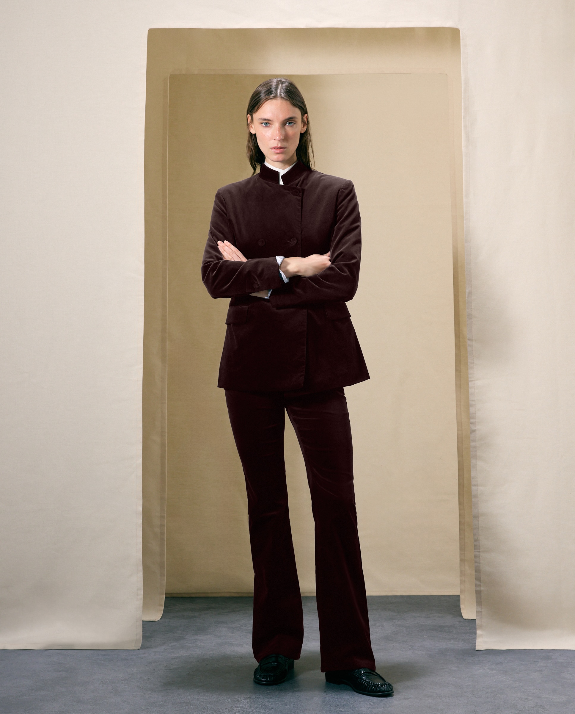 Pantalón de mujer flare terciopelo - Woman El Corte Inglés - Marrón Marrón-1