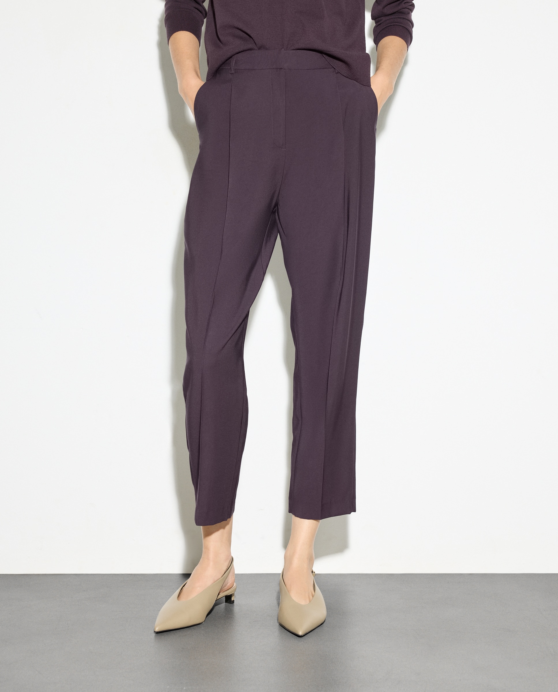 Calças Lisas com Prega Bordeaux-2