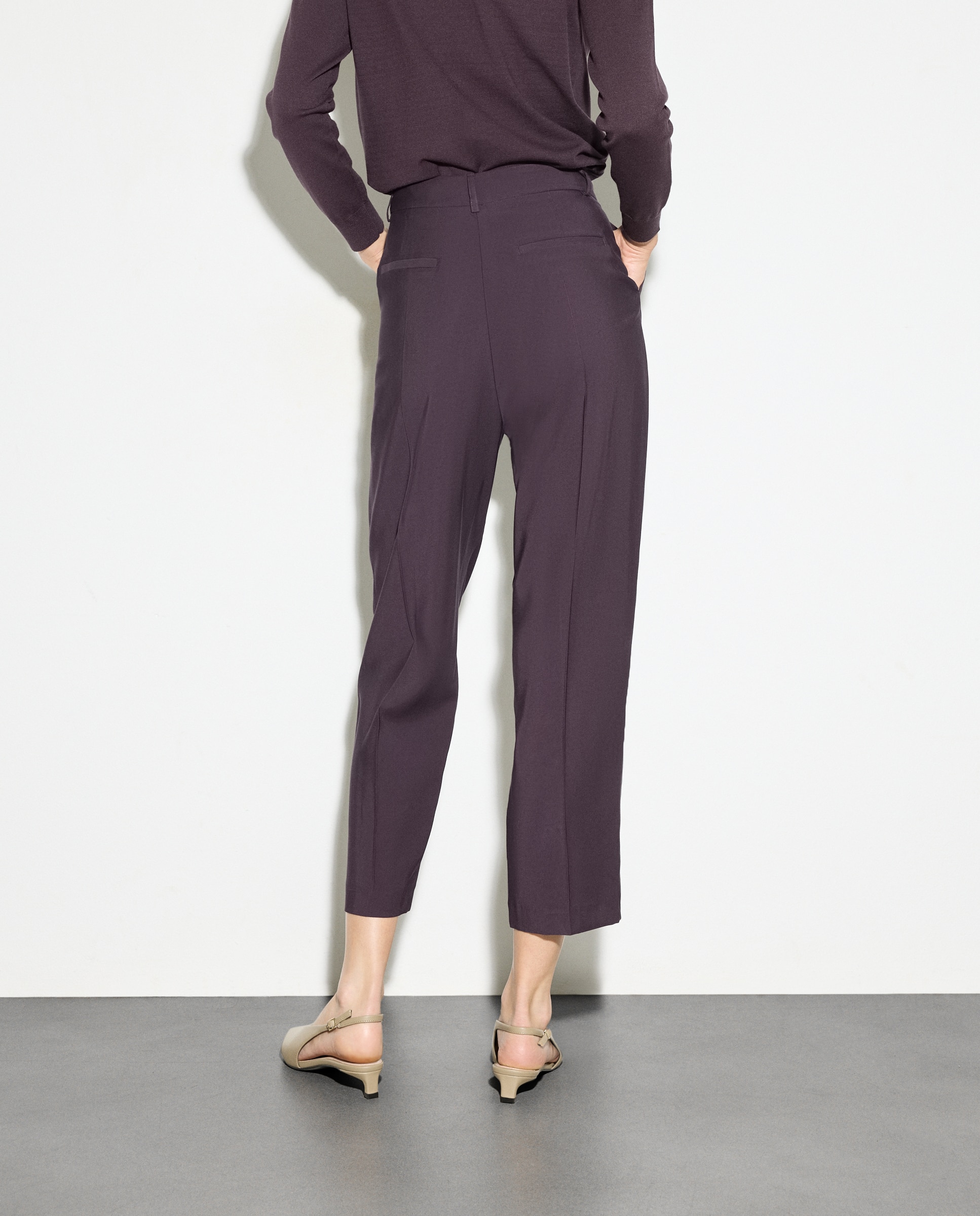 Calças Lisas com Prega Bordeaux-3