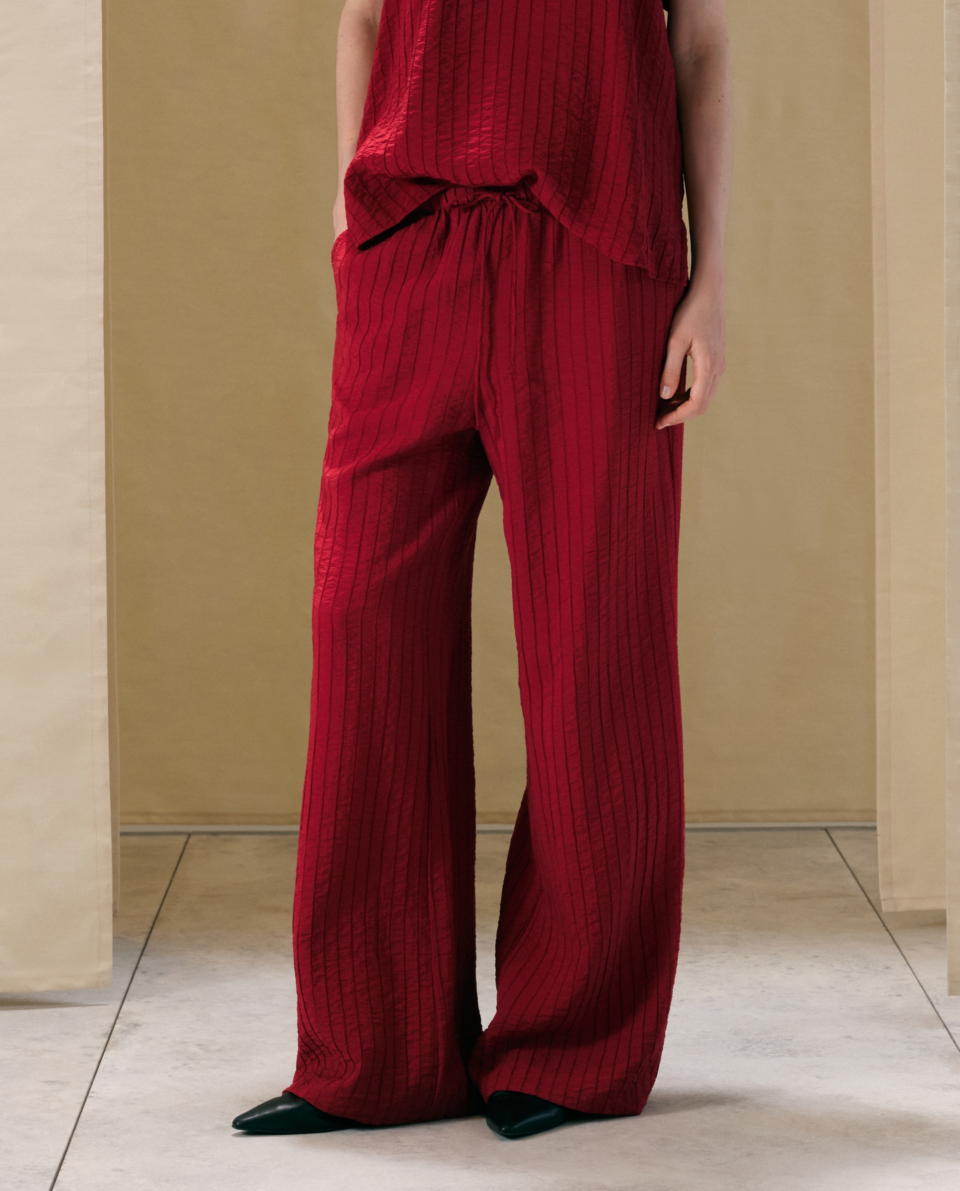 Pantalón ancho de mujer estilo pijamero - Woman El Corte Inglés - Burdeos Burdeos-2