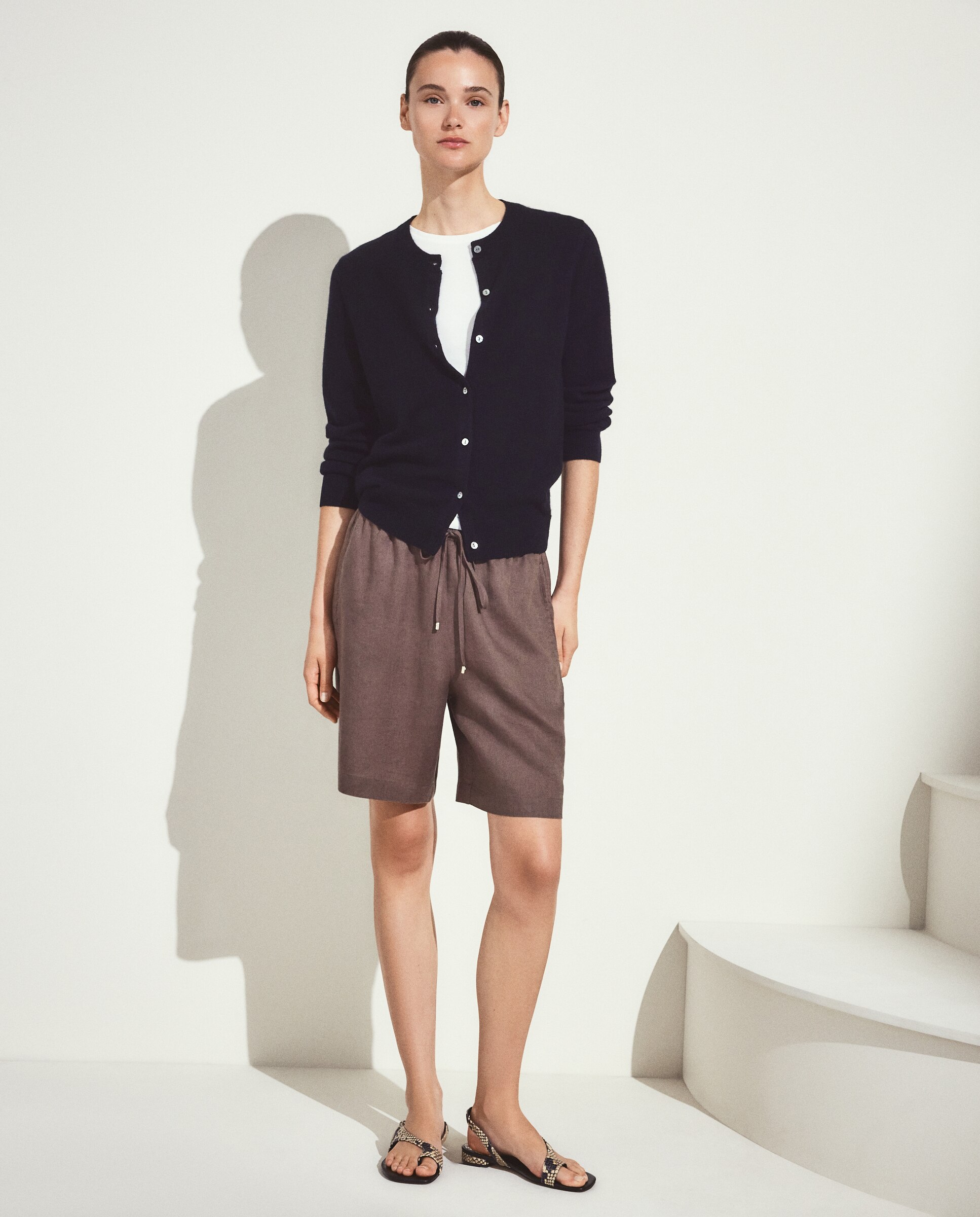 Short liso de mujer de lino - Woman El Corte Inglés - 471 Índigo 520 Kaki-1