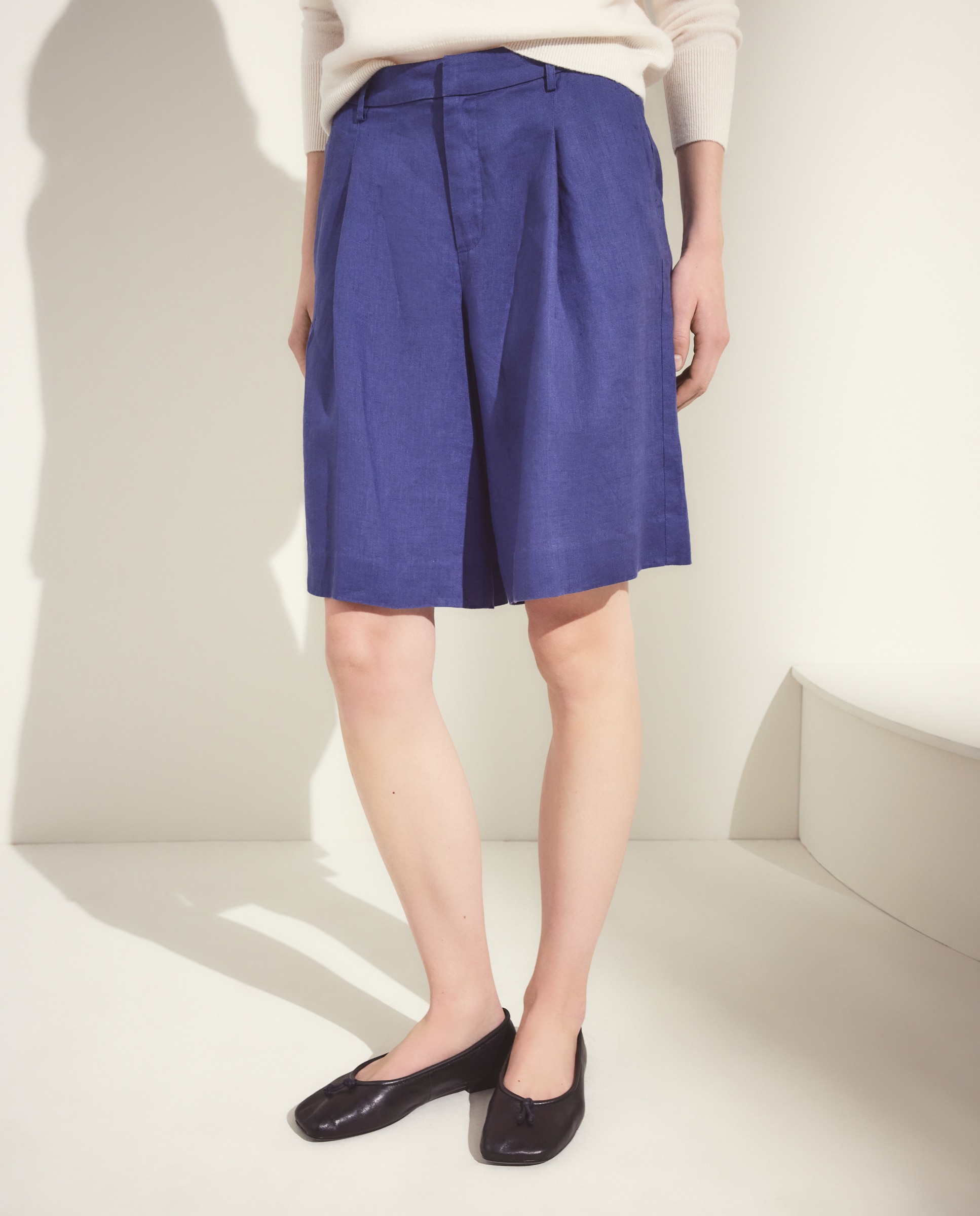 Bermudas Lisas com Prega de Linho Azul-marinho-2