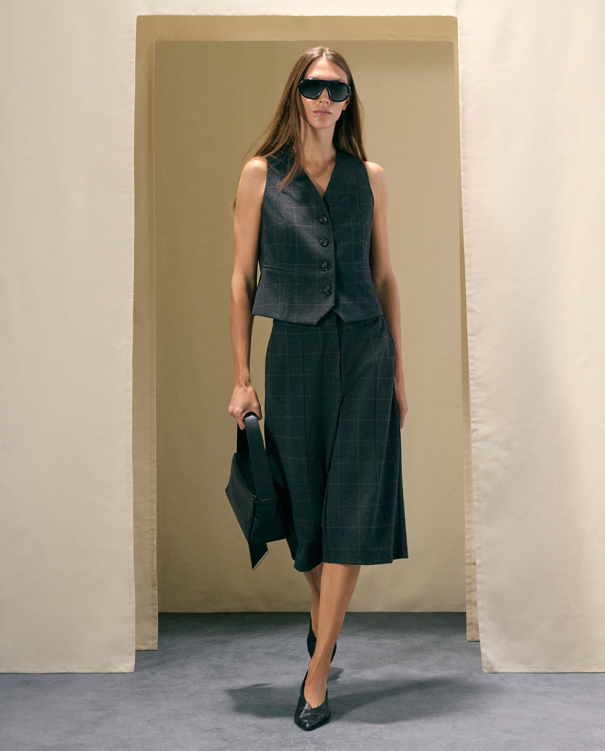 Bermuda de mujer en punto - Woman El Corte Inglés - 820 Gris medio 820 Gris medio-1