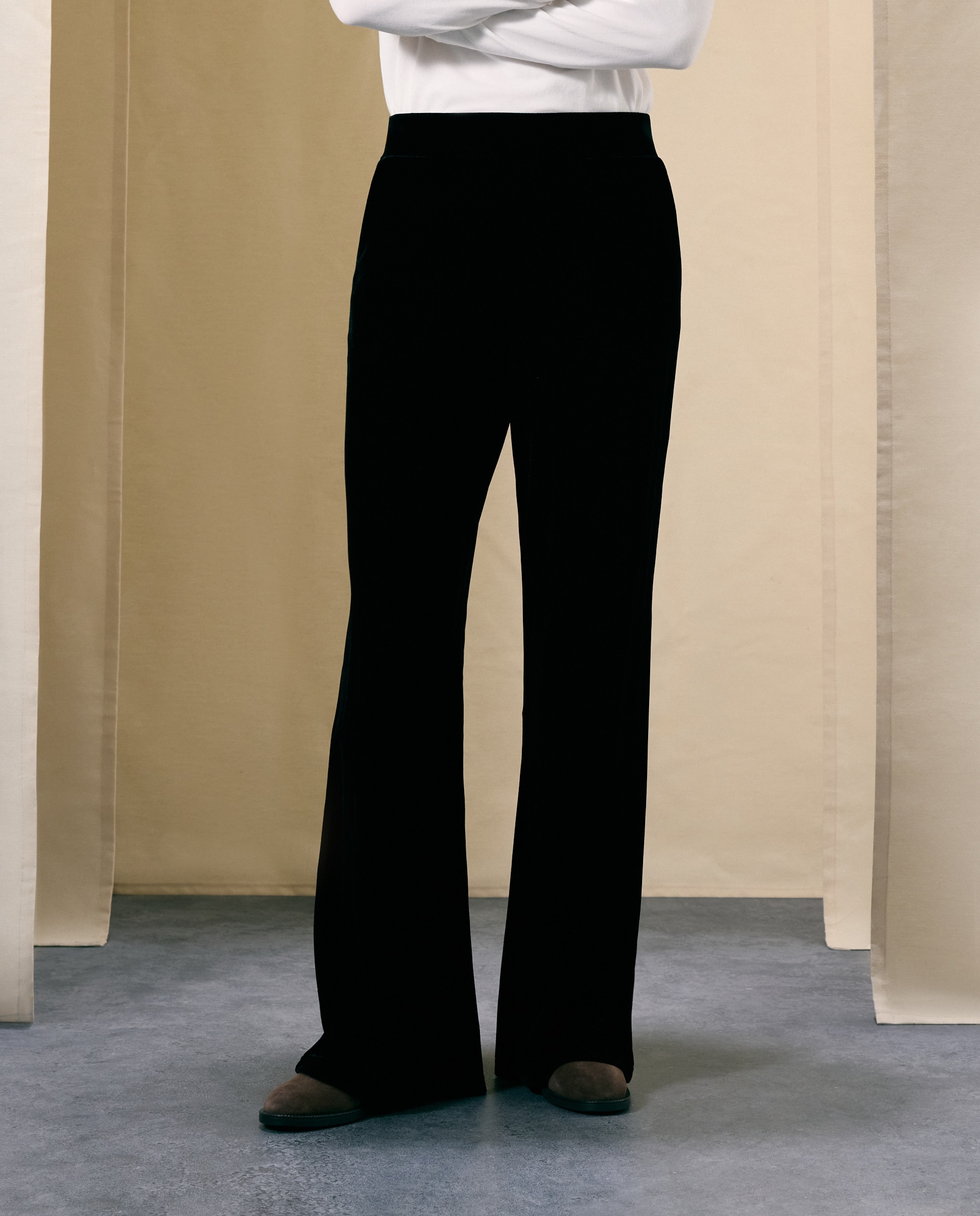 Pantalón de mujer de punto circular de terciopelo - Woman El Corte Inglés - Negro Negro-2