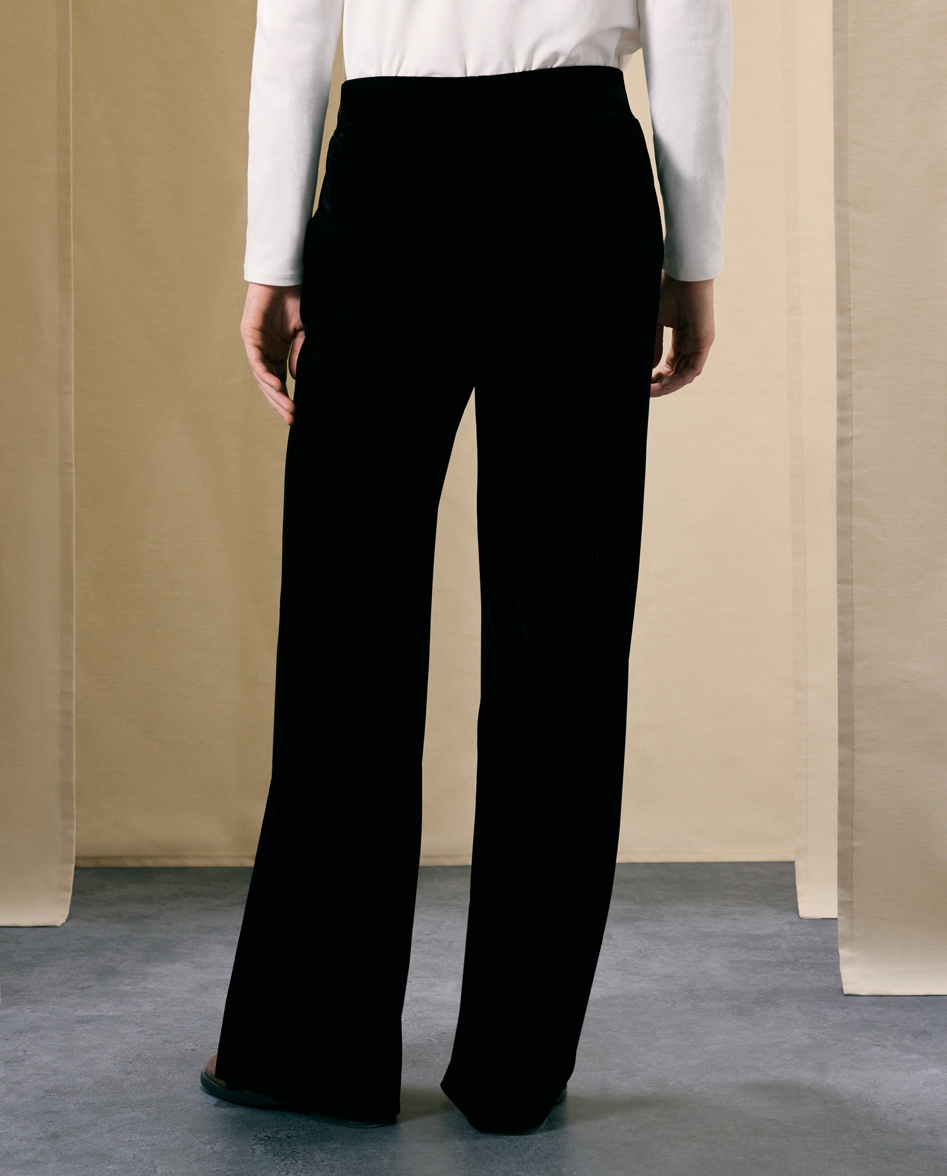 Pantalón de mujer de punto circular de terciopelo - Woman El Corte Inglés - Negro Negro-3