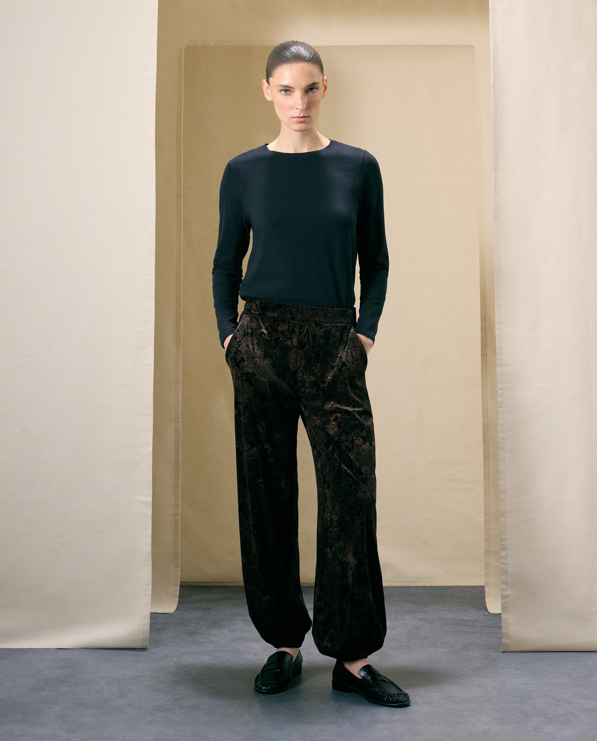 Pantalón de mujer de punto circular con estampado balloon - Woman El Corte Inglés - Negro Negro-1