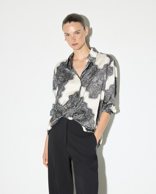 Imagen 0 de Blusón de mujer de manga larga estampado