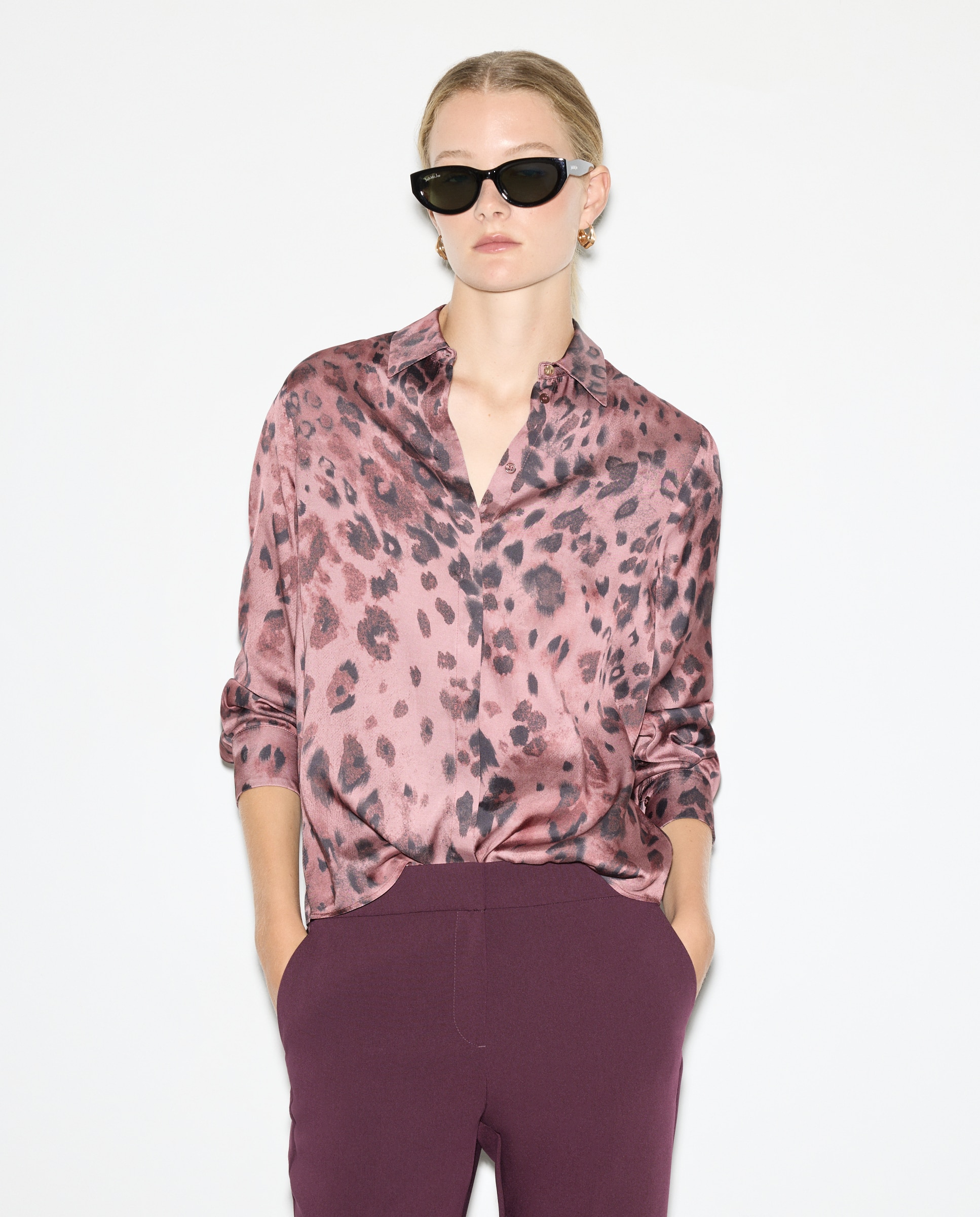 Blusa Acetinada com Animal Print Vermelho-2