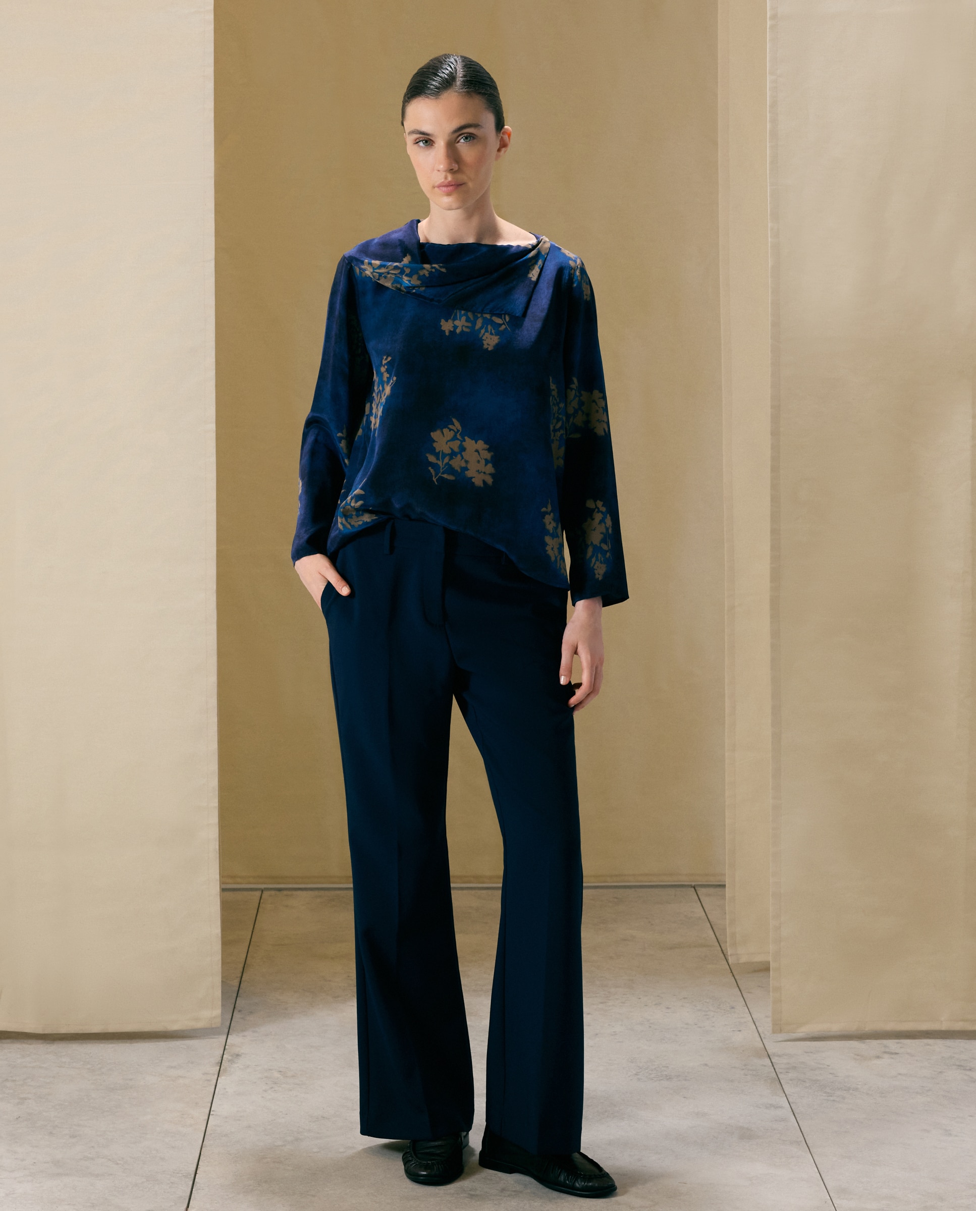 Blusa de Manga Comprida com Estampado de Bouquets Azul-2