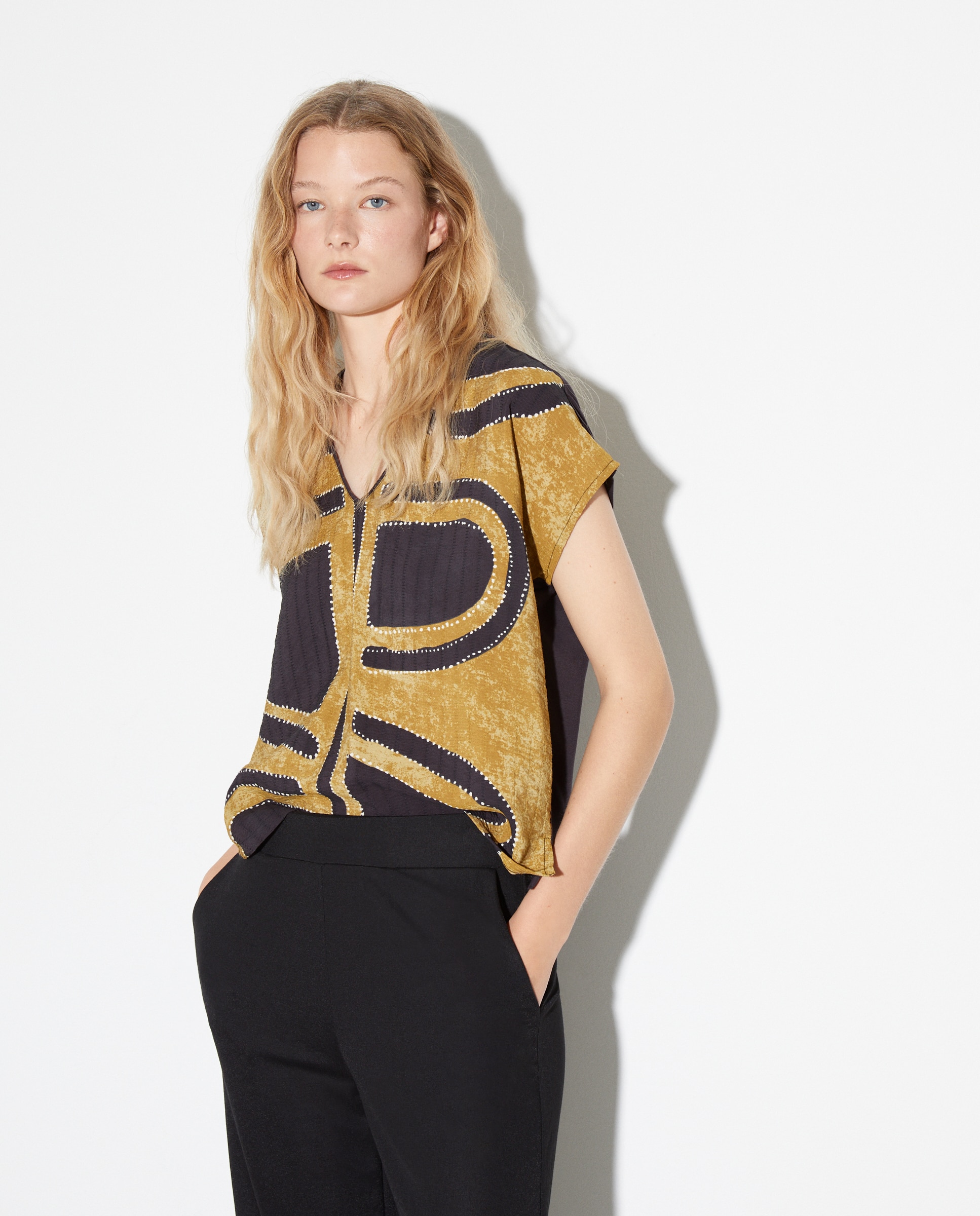 Top de Manga Curta Castanho-1