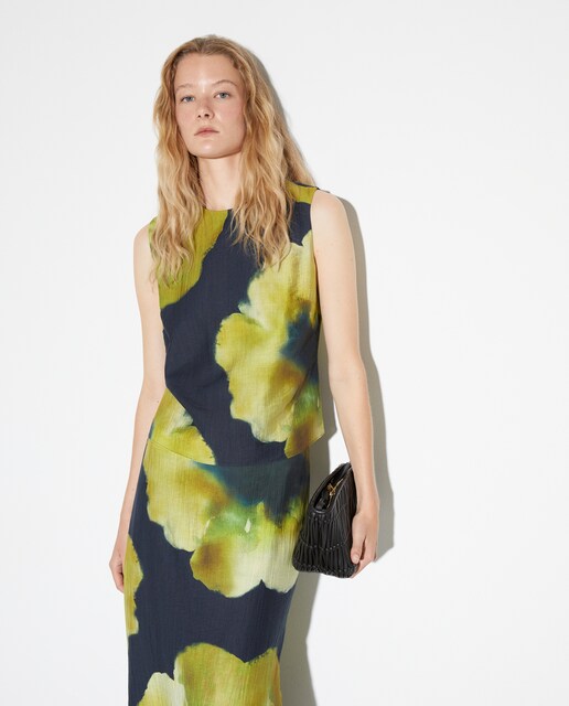 Imagem 0 de Top sem Mangas com Estampado Floral Grande