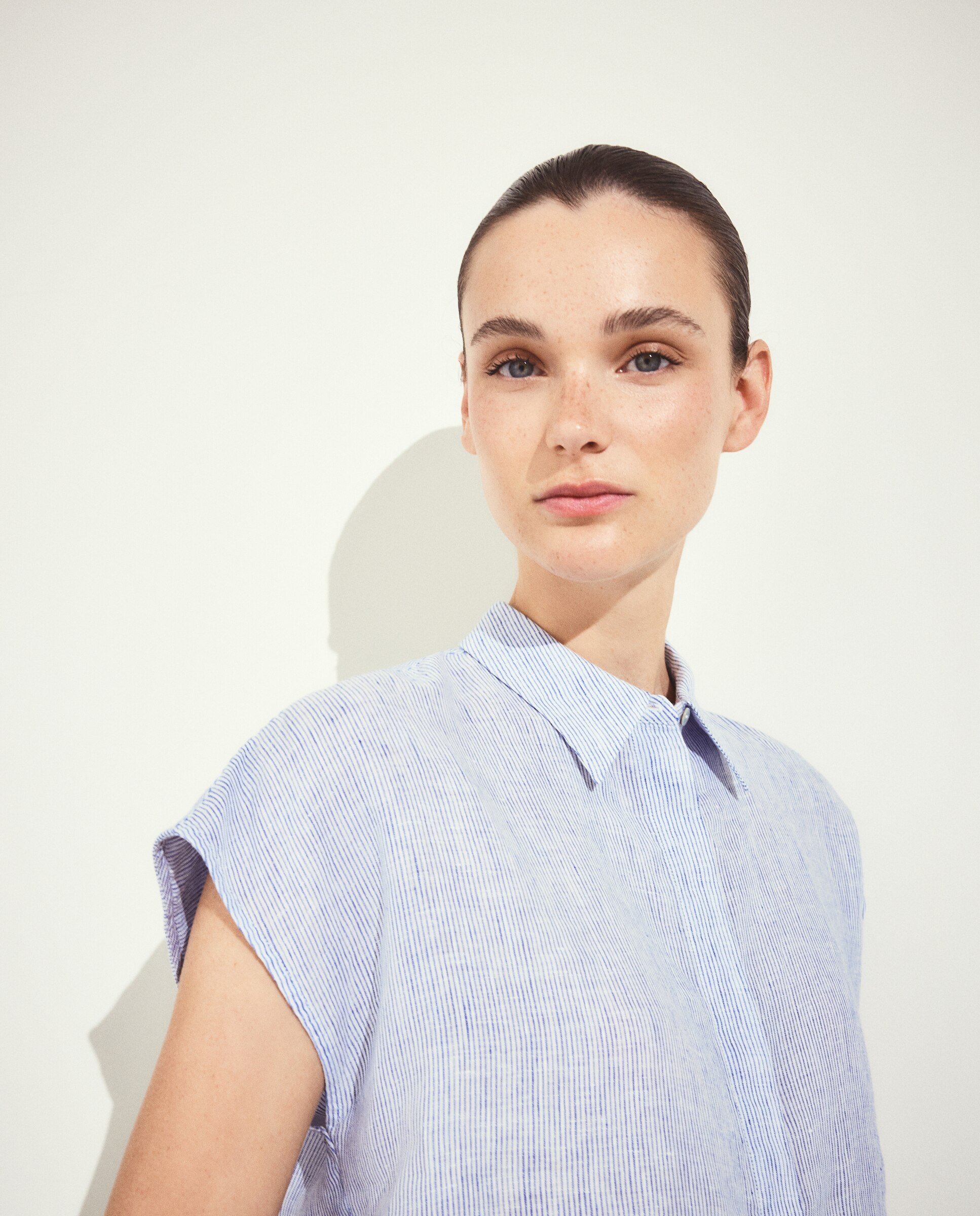 Blusa manga corta de mujer en lino - Woman El Corte Inglés - Azul Azul-4