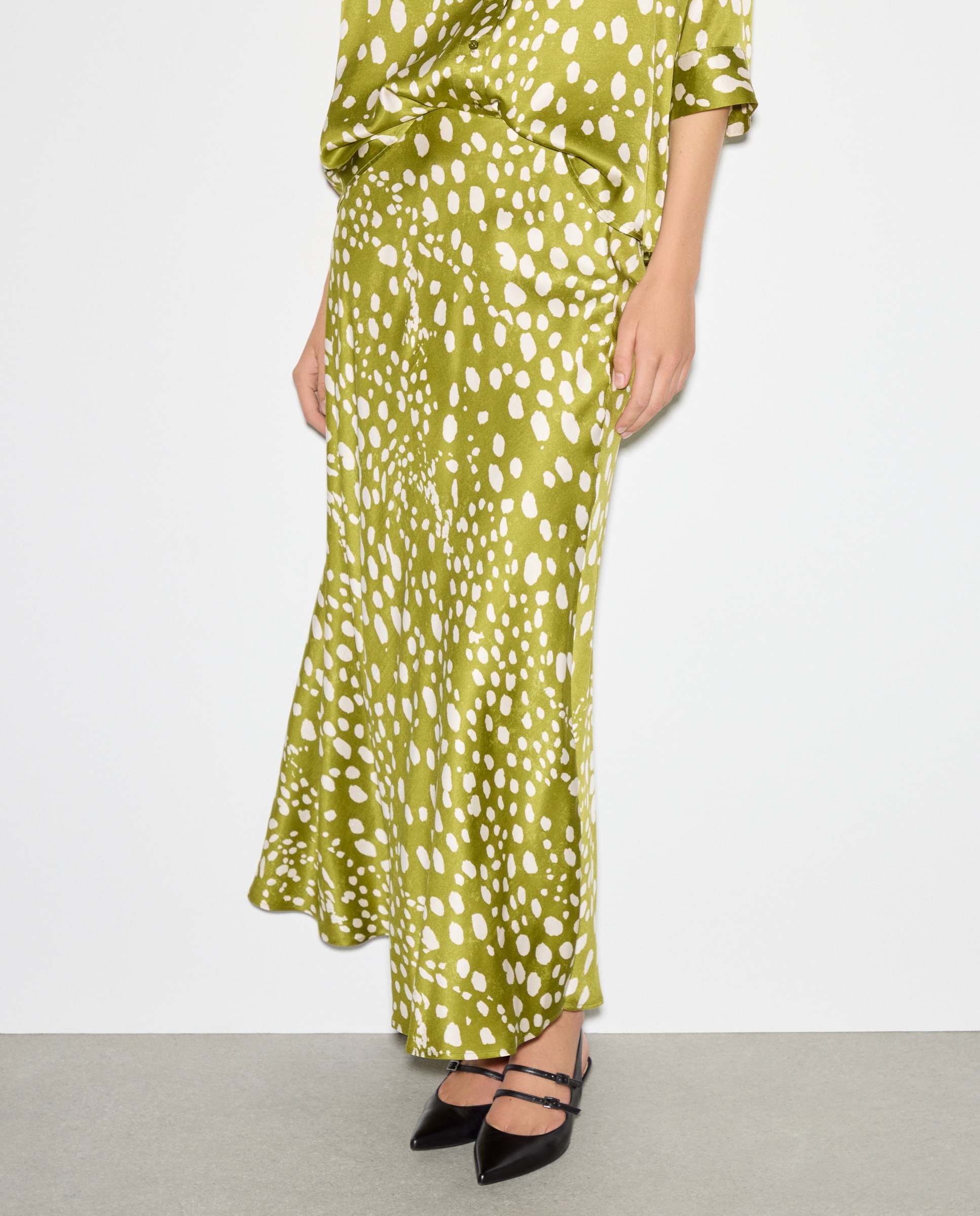 Saia Evasê Estampada Verde-2