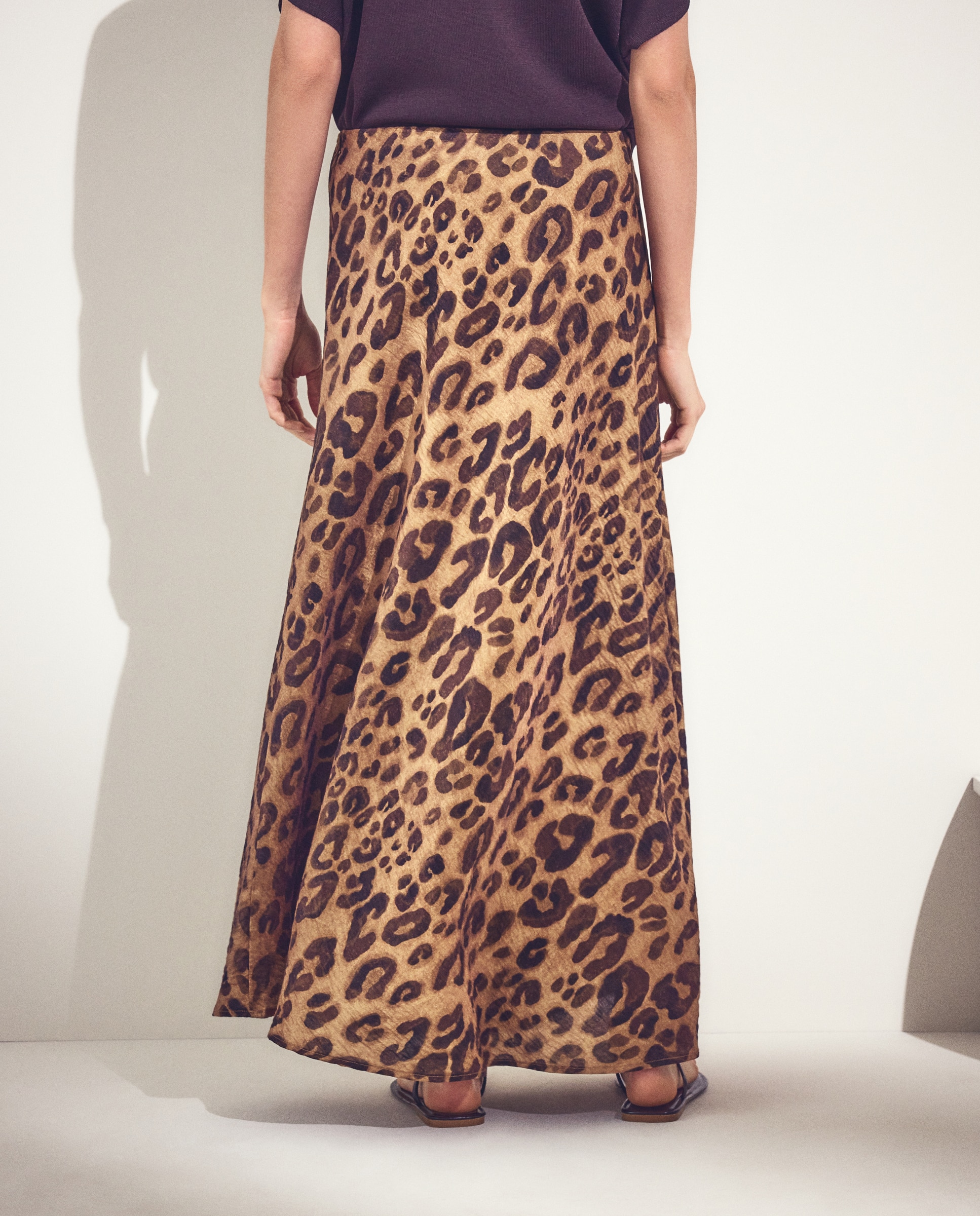 Saia com Animal Print Castanho-3