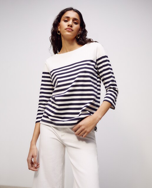 Camiseta de mujer cuello barco a rayas