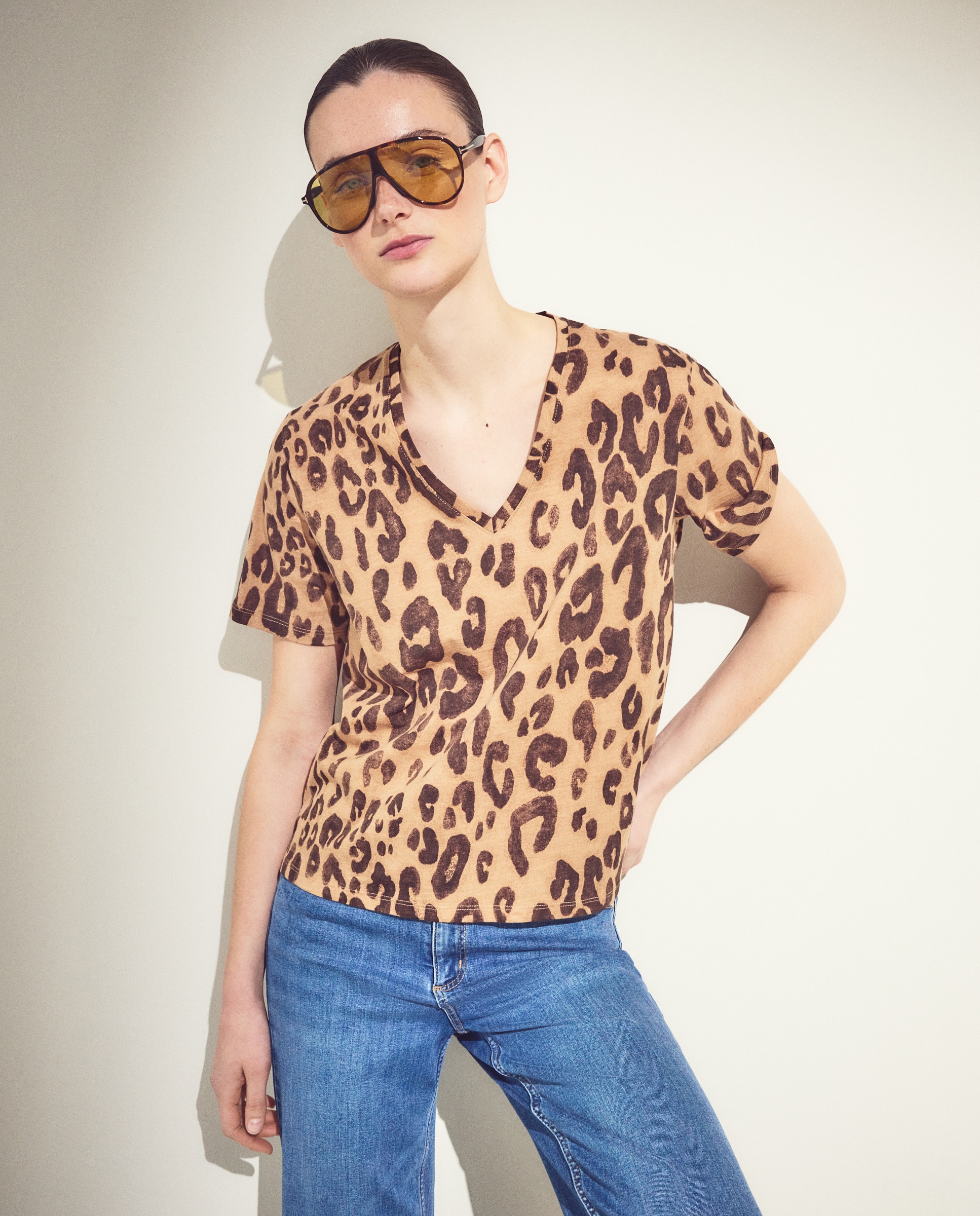 Camiseta cuello caja y manga corta estampada de mujer - Woman El Corte Inglés - Marrón Marrón-1